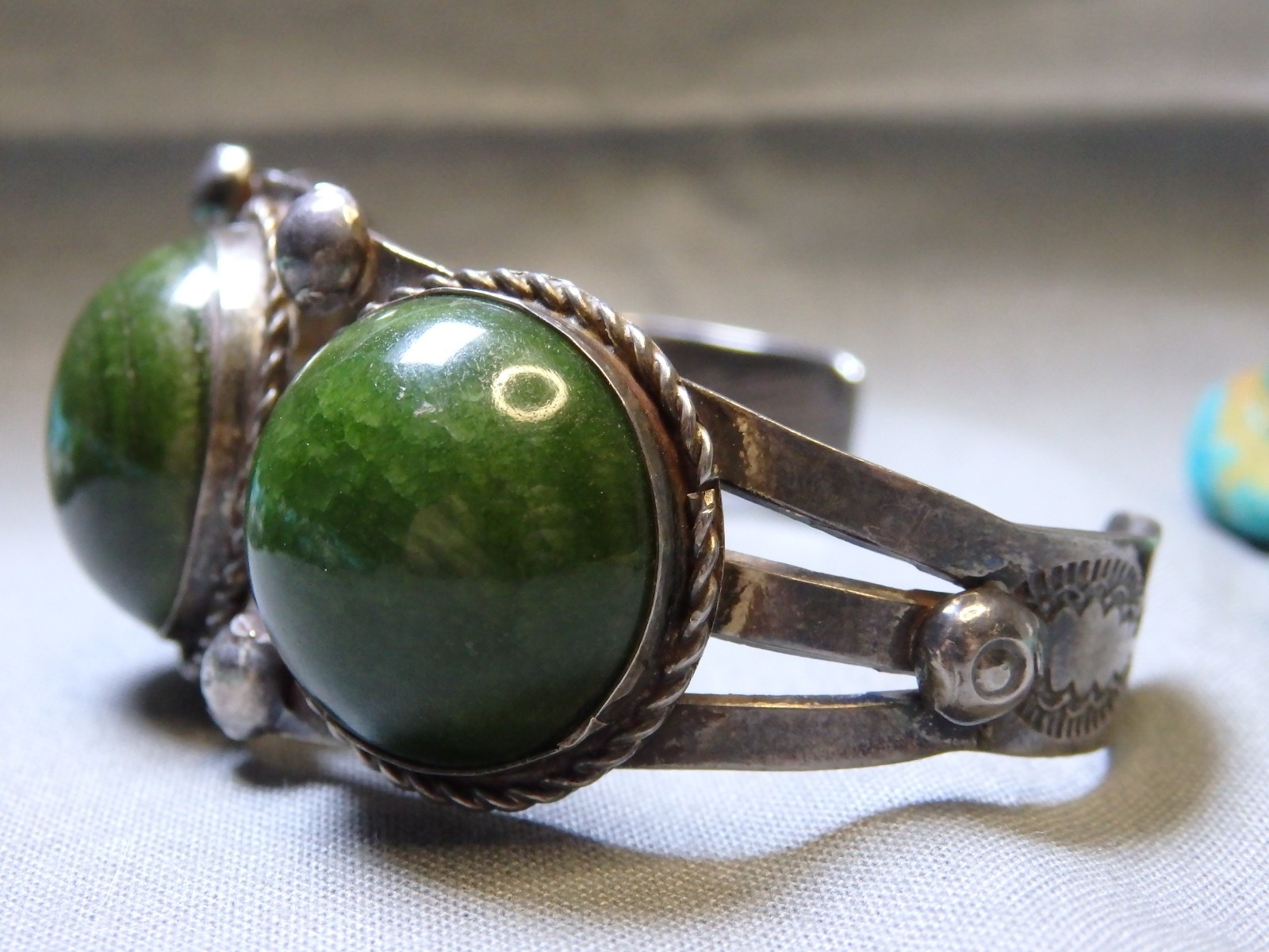 Fred Harvey Era NAVAJO Green TURQUOISE Stamped Coin Silver 40g Cuff Bracelet