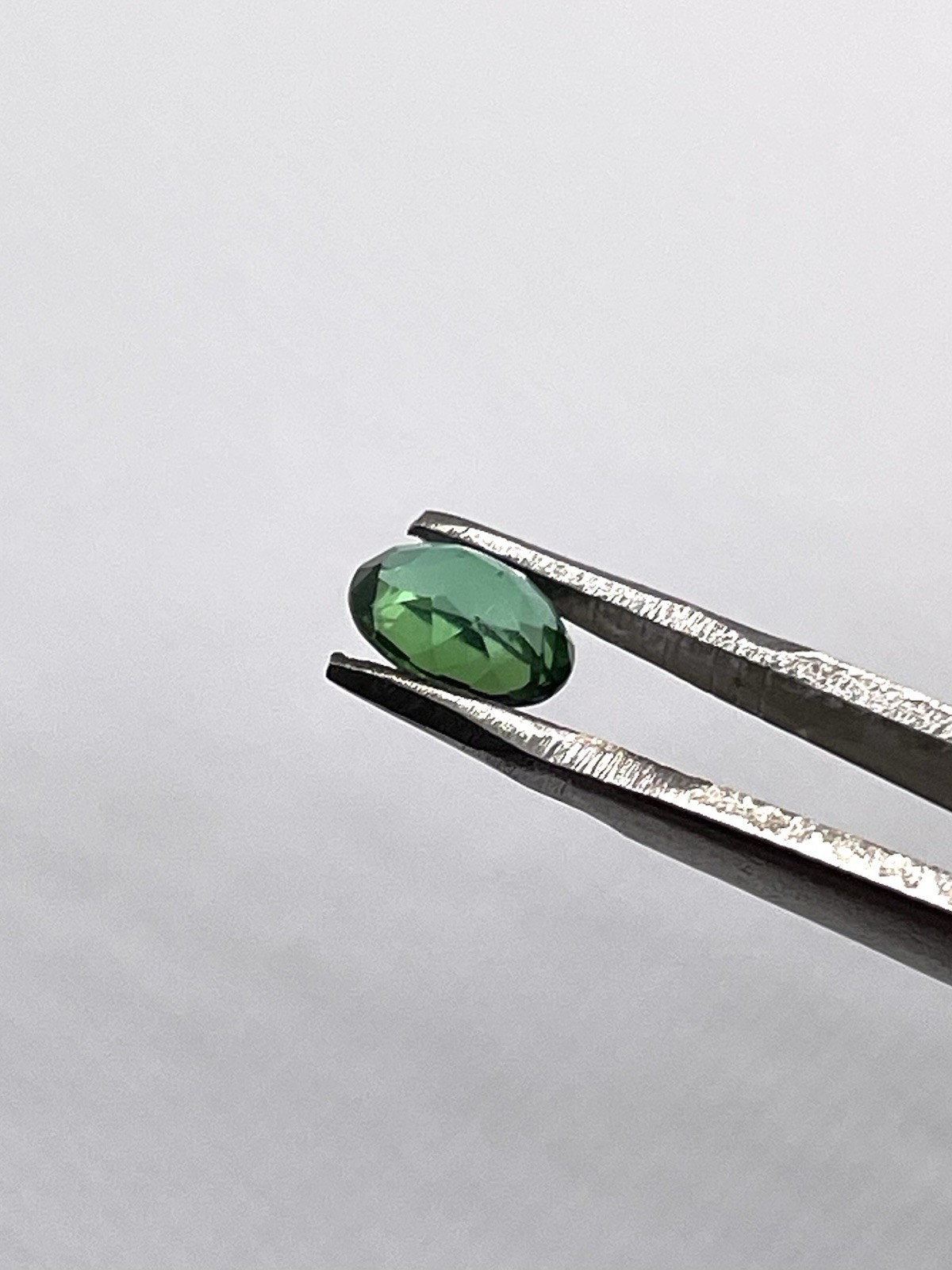 1 Carat Faceted Oval Chrome Green Tourmaline 7x5mm Loose Gemstone