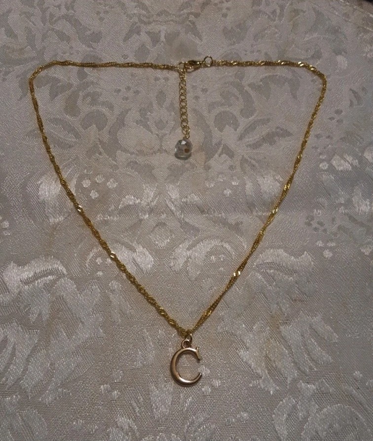 Initial letter ‘C’ pendant necklace