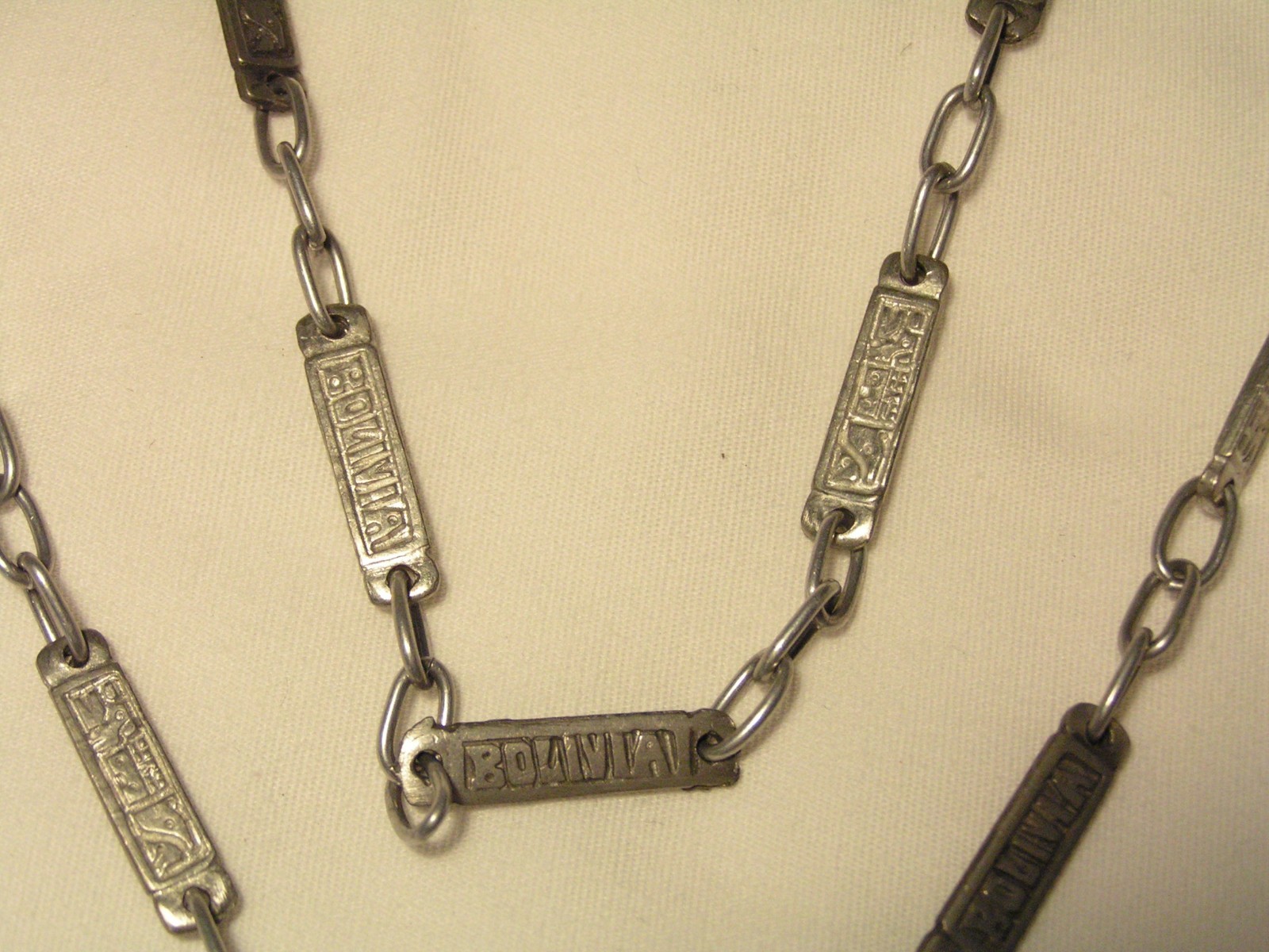 …Vintage Unusual Bolivia & Cross Pendant Necklace…