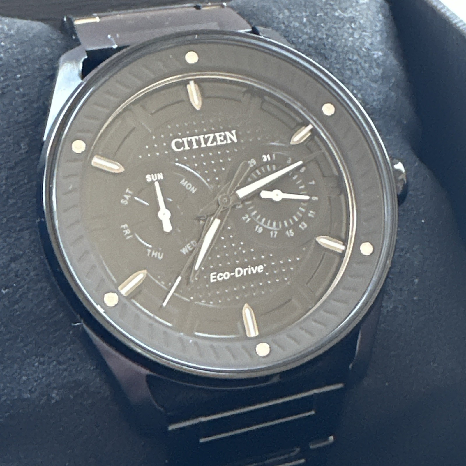 Citizen Men’s Sport Casual Day Date Eco-Drive Black Watch 42MM BU4025-59E