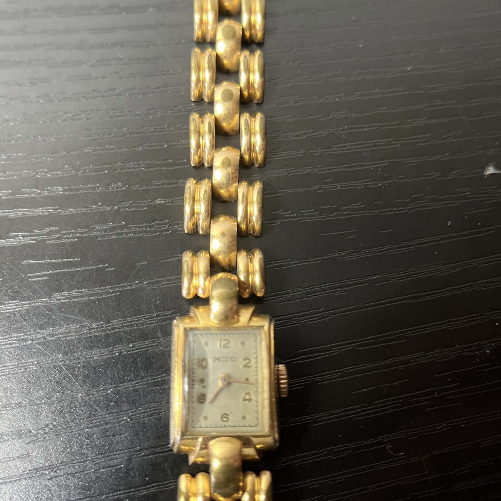 Ladies Vintage Mido Watch Stainless Back Fond Acier Inoxydable. Needs Repair