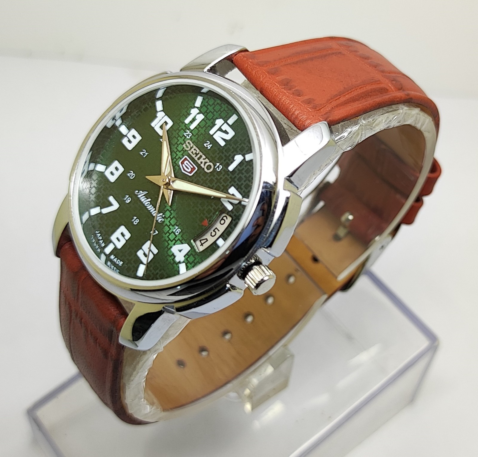 Refurbished Automatic Men’s Watch Day Date | Classic Vintage Style Leather Strap