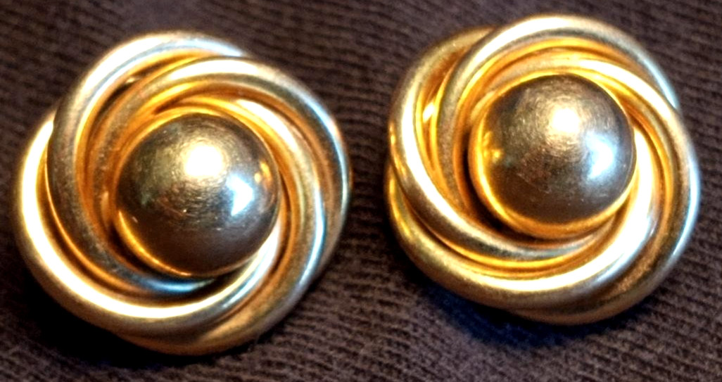 Signed Vintage Minard 1/20 12K GF Faux Pearl Gold Filled Clip On Earrings