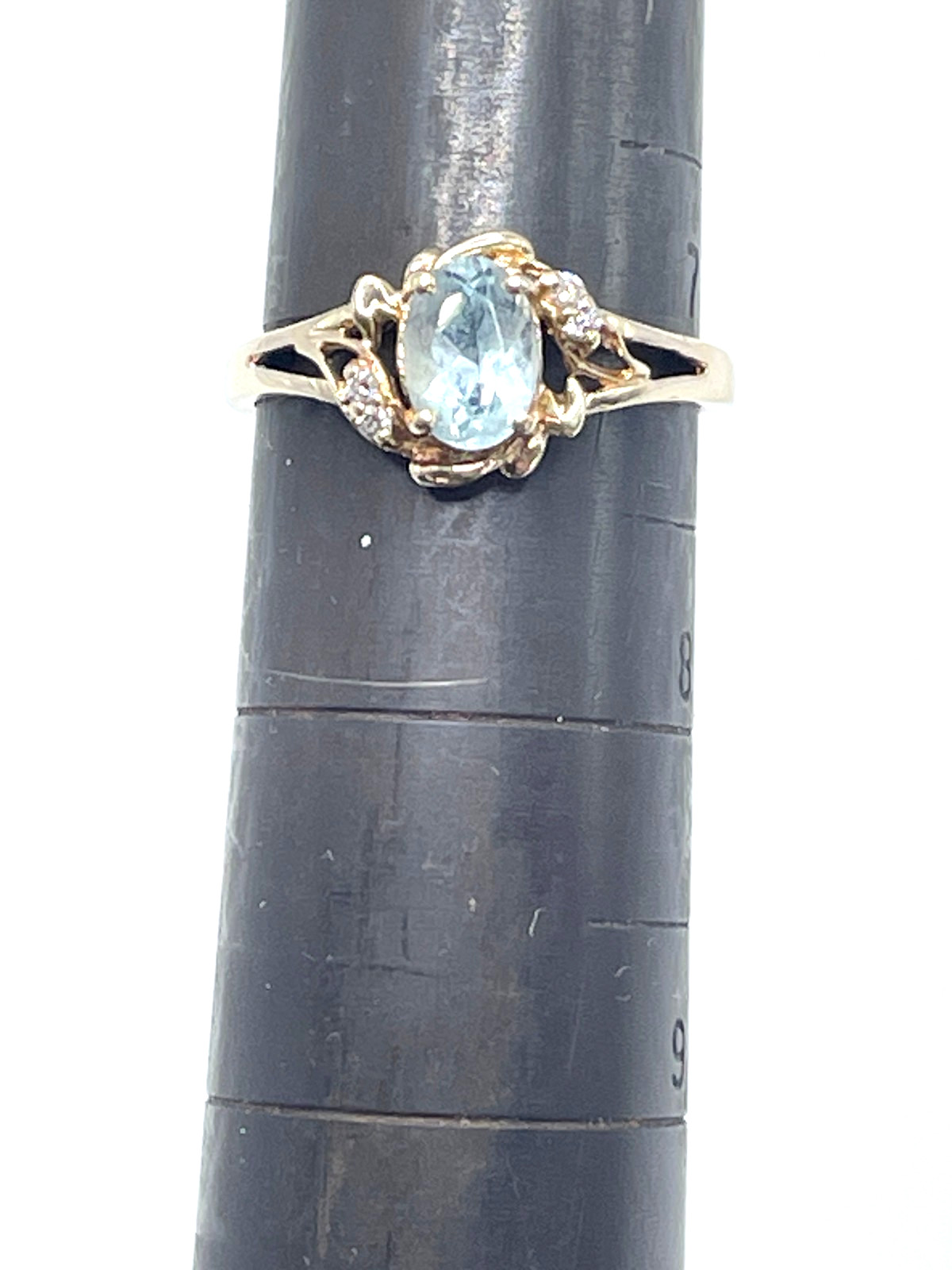 Women’s 14K Yellow Gold Split Shank Blue Topaz Ring Size 7.25, 2.4 Grams