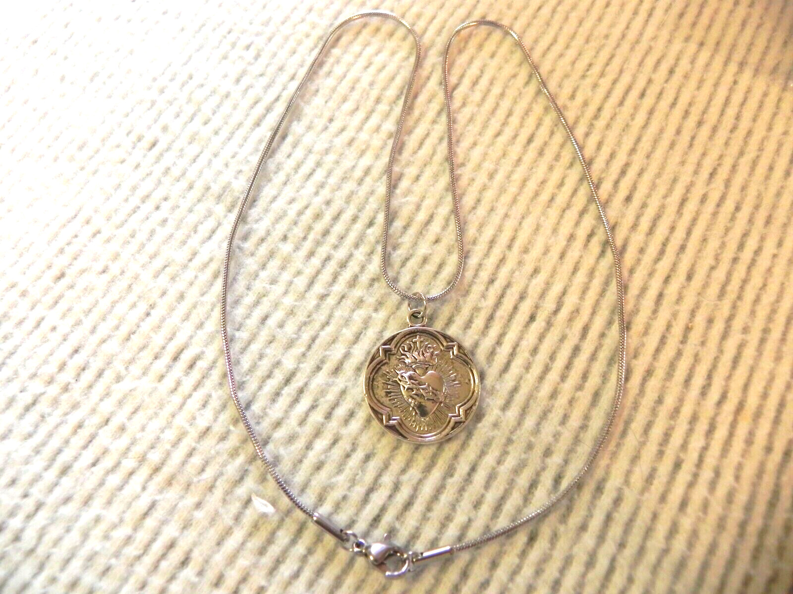 Sacred Heart Necklace Medal Silver Tone Medal Catholic Pendant Coeur Sacre