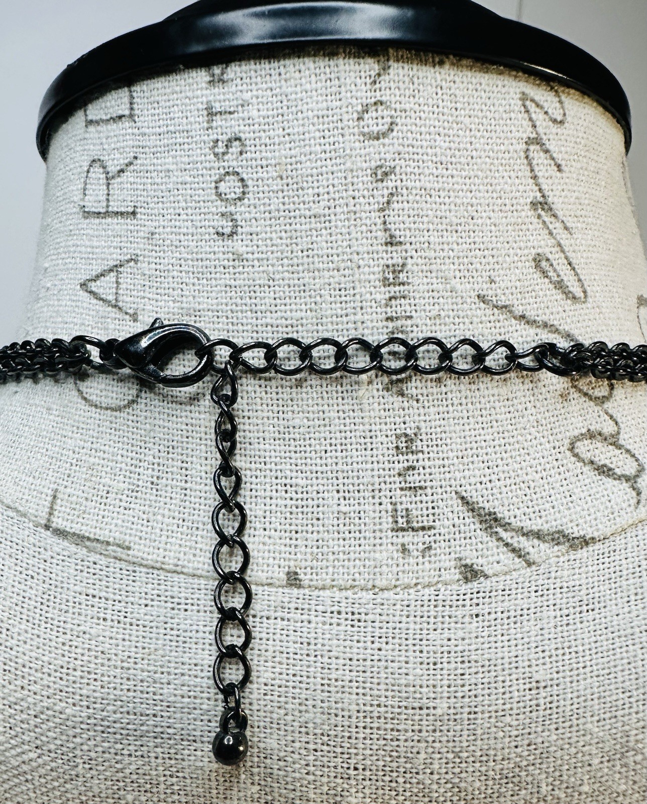 Chico’s Silver Black Circle Link Necklace Interlocking Rings Statement Jewelry