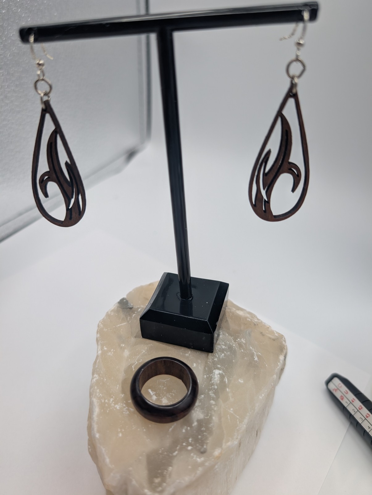 Wood Teardrop Dangle Earrings Laser Cut Swirl Design Brown & Rosin Ring Set