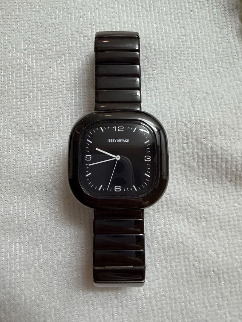 ISSEY MIYAKE GO Quartz Black Dial Naoto Fukasawa Japan Battery Service Working