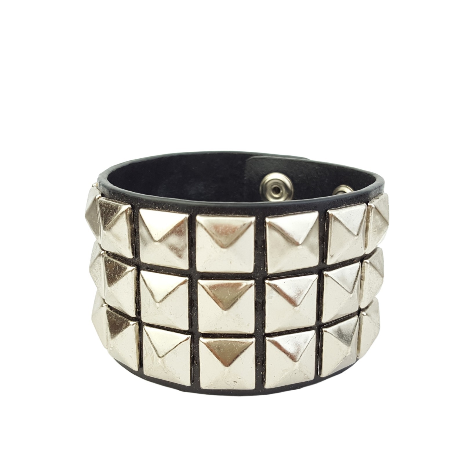 Bracelet: Chrome studded Leather Cuff