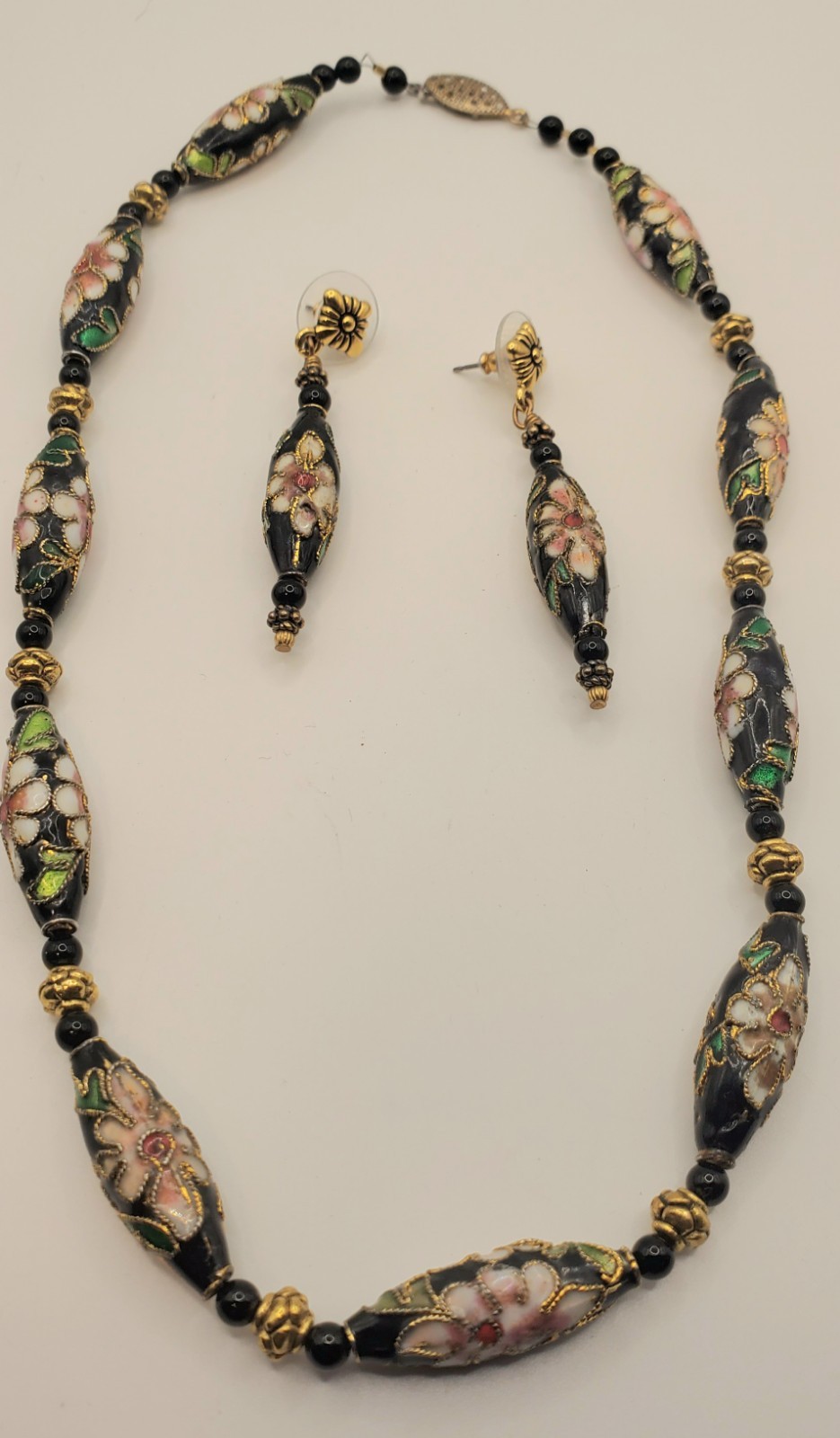Vintage Black Cloisonne Hand Painted Floral 16″ Necklace & 2 Pr. Earrings