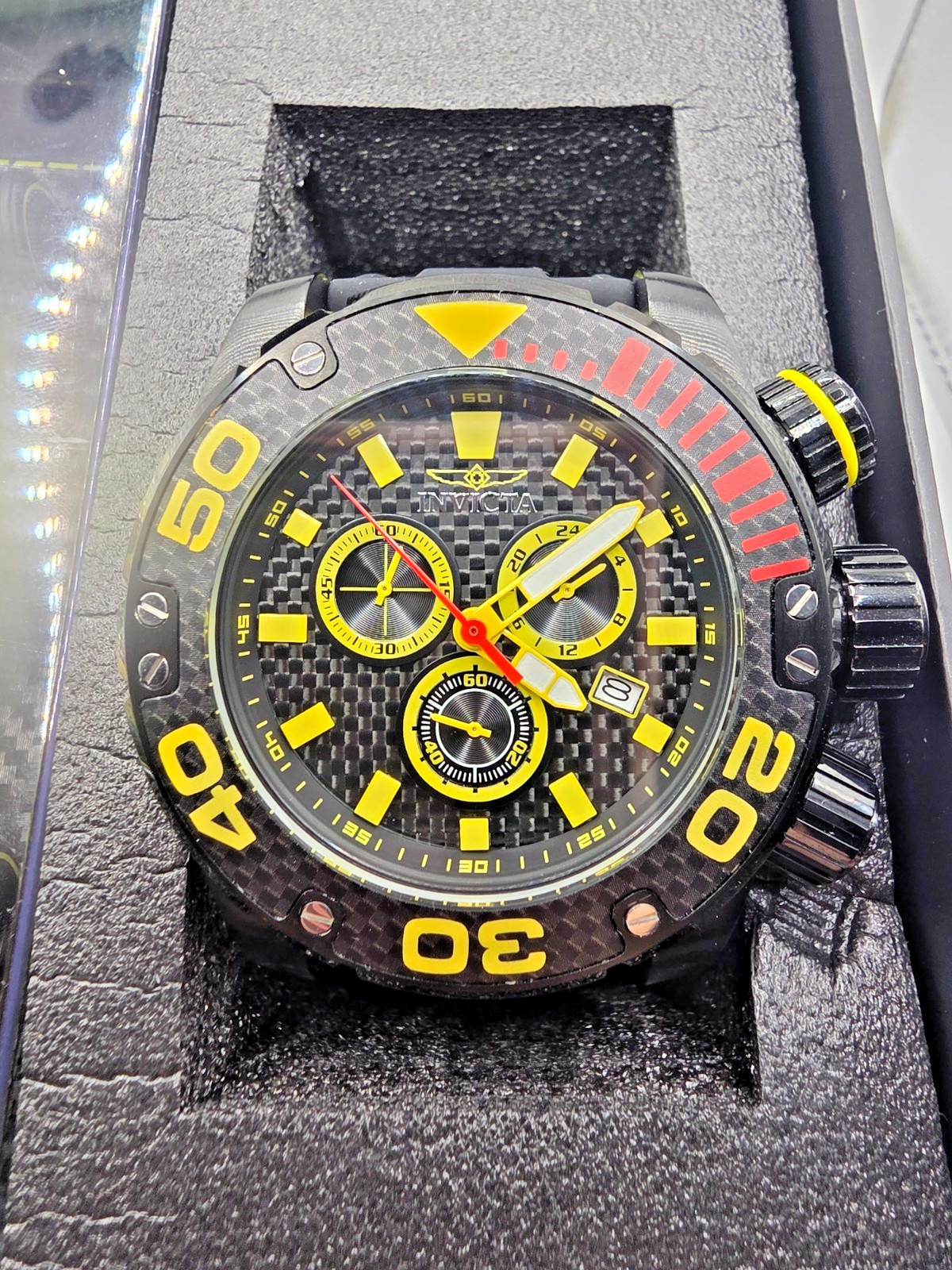 NEW INVICTA SEA HUNTER BLACK CARBON FIBER CHRONOGRAPH WATCH QUARTZ 52MM