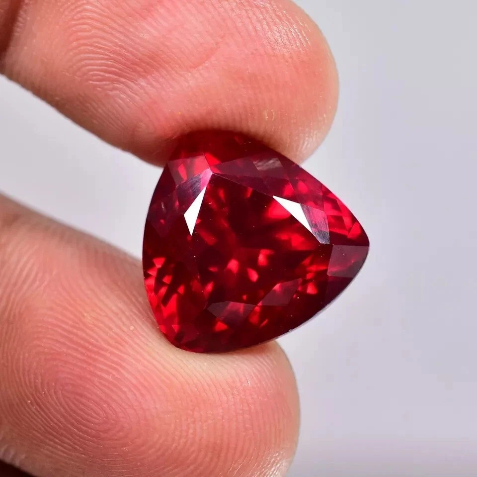 Natural Burma Pigeon 29.13 Ct Blood Red Ruby Trillion Certified Loose Gemstone