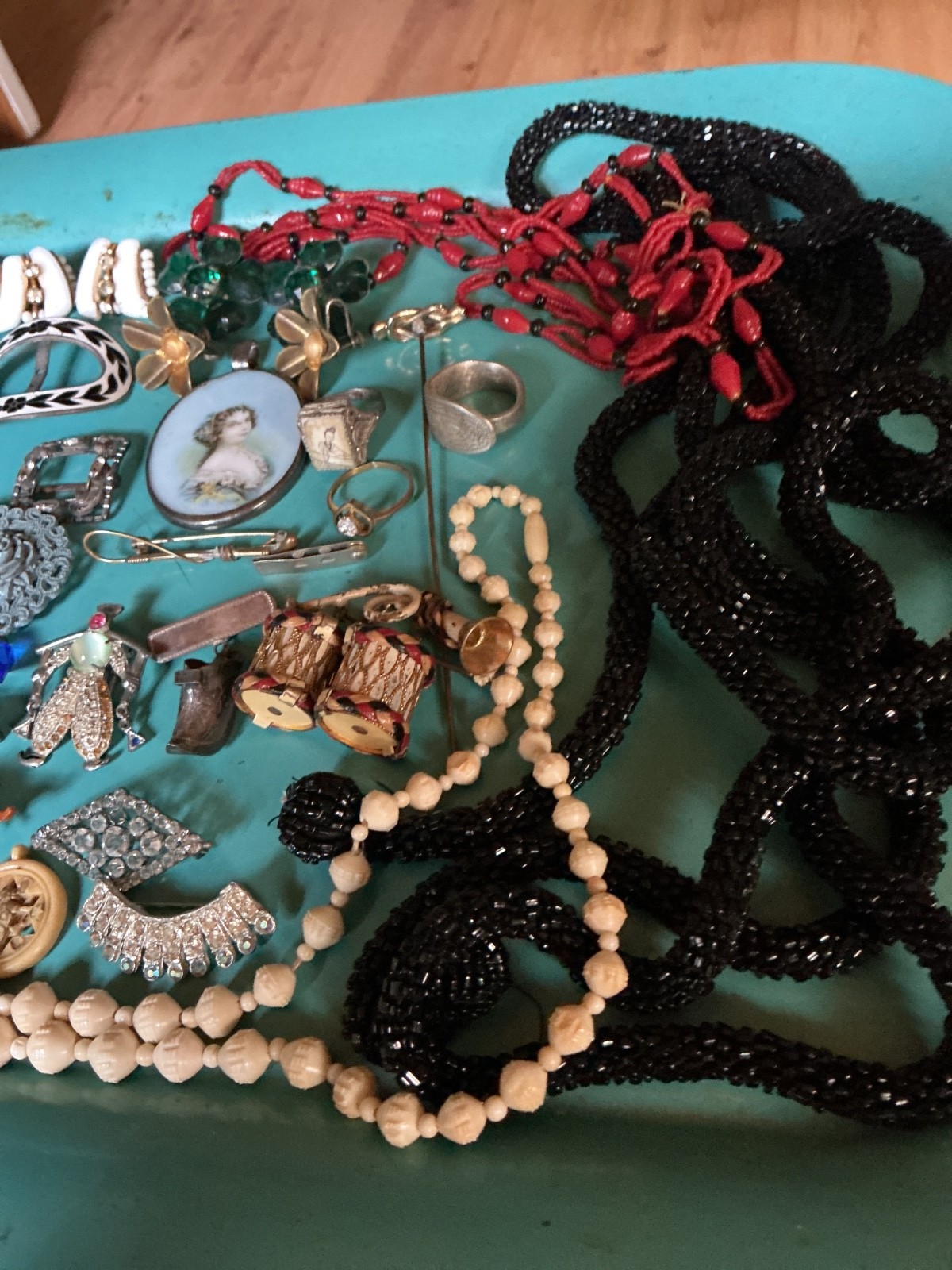 Lot WEARABLE Antique Jewelry Necklaces rings pins clips earrings pendants etc.