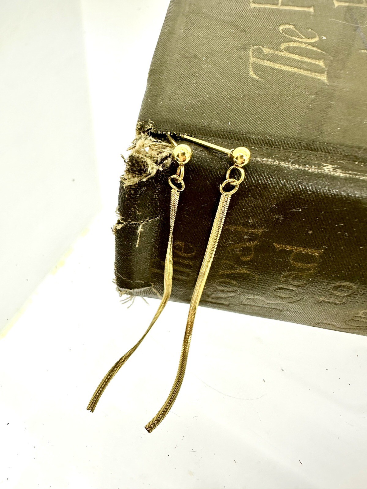 Michelle Pick Blossom Unique 18k Gold Filled Stud Stunning Dangling Long earring