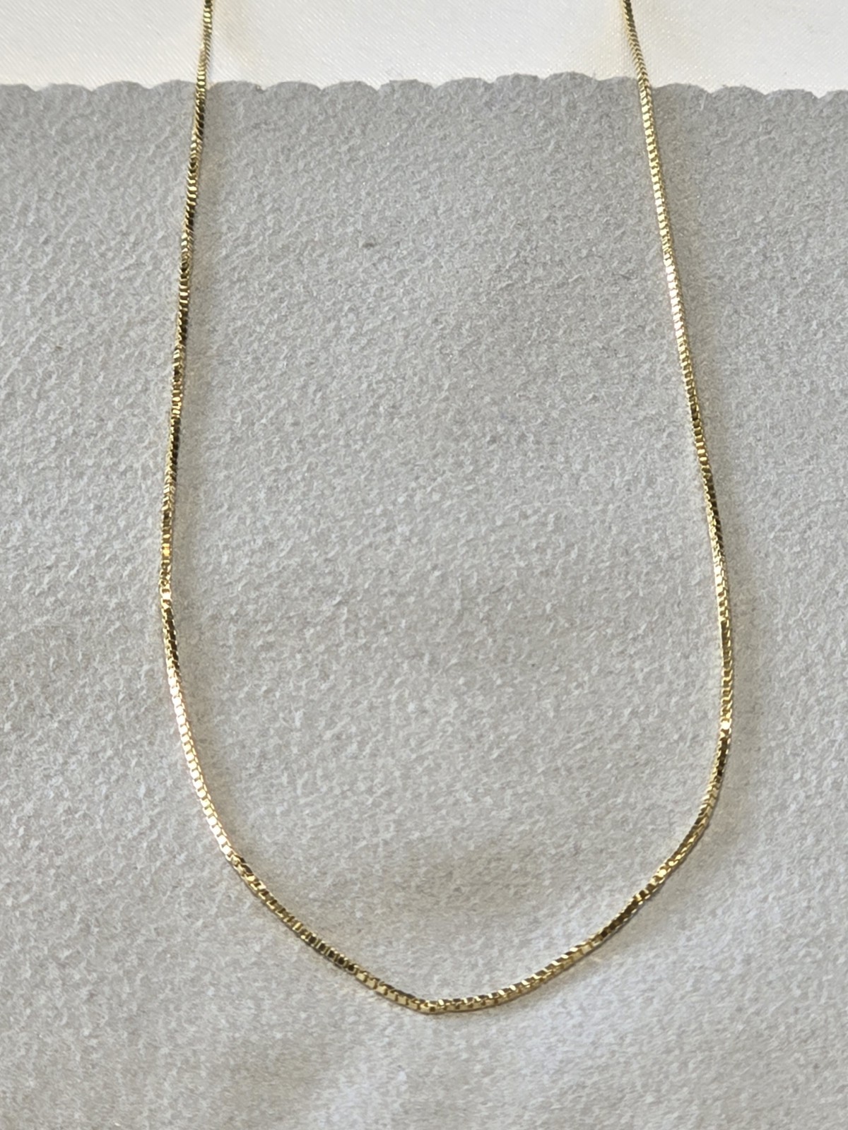 14k Yellow Gold Box Link Necklace 3.80 grams 14kt 34″ Long
