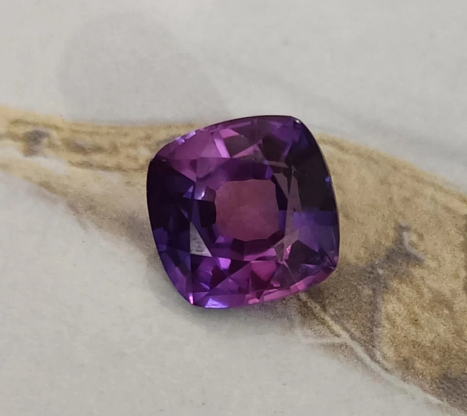 Gemstone Flawless Natural Sapphire Bi-Color 12.5 Carat Cushion Cut GIE Certified
