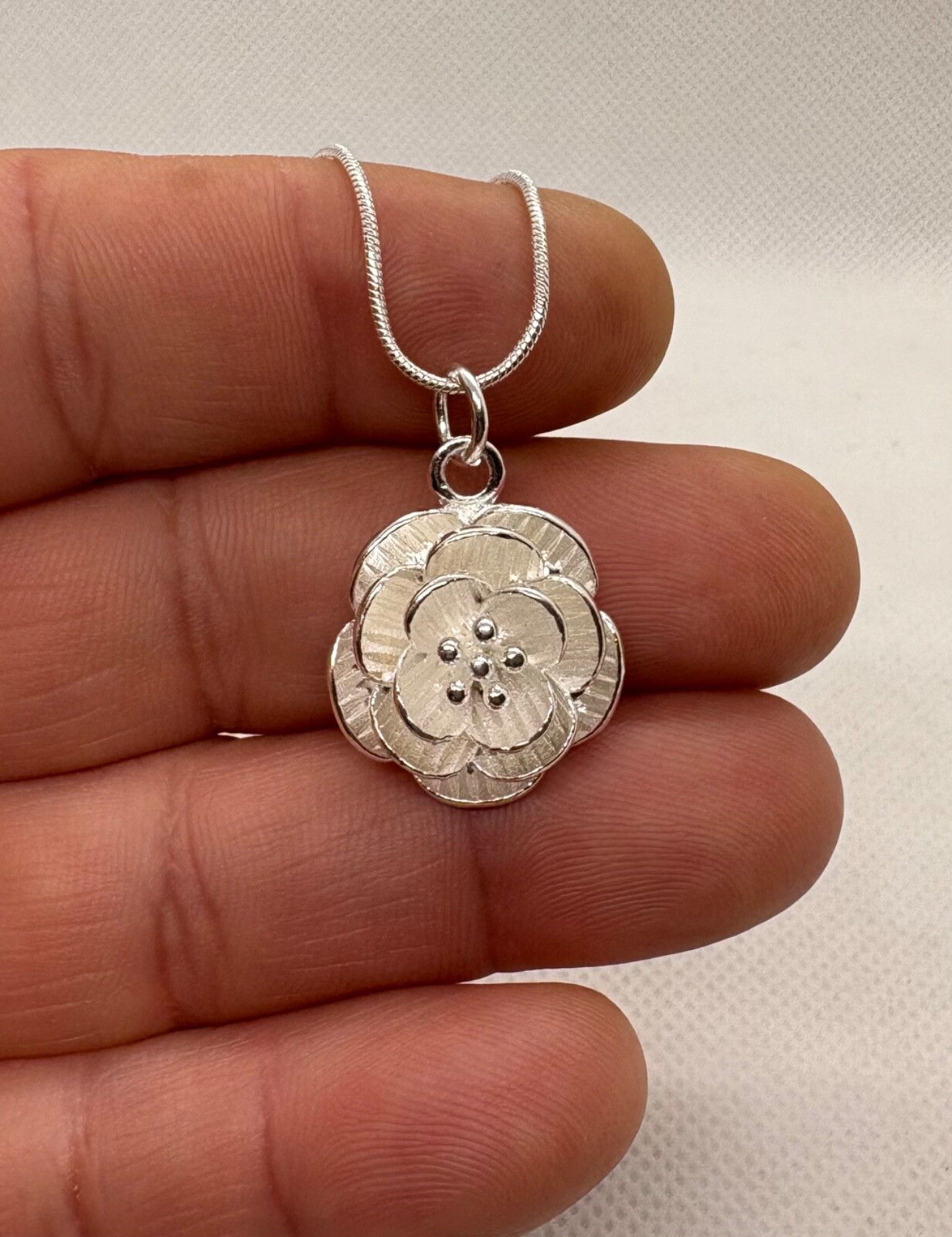 Rose flower necklace pendant 925 sterling silver 22″ chain