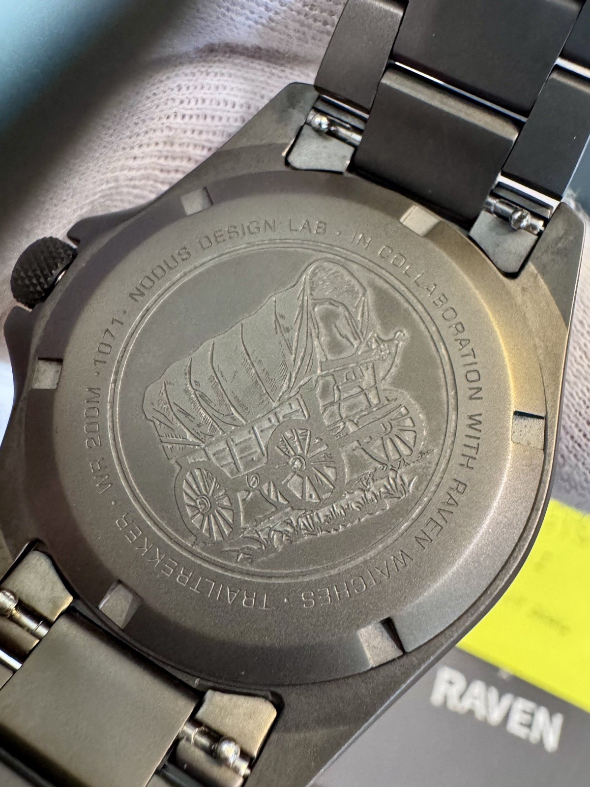 NODUS x RAVEN TRAILTREKKER Field GMT Clay 39.5mm, box & papers- only one on Ebay
