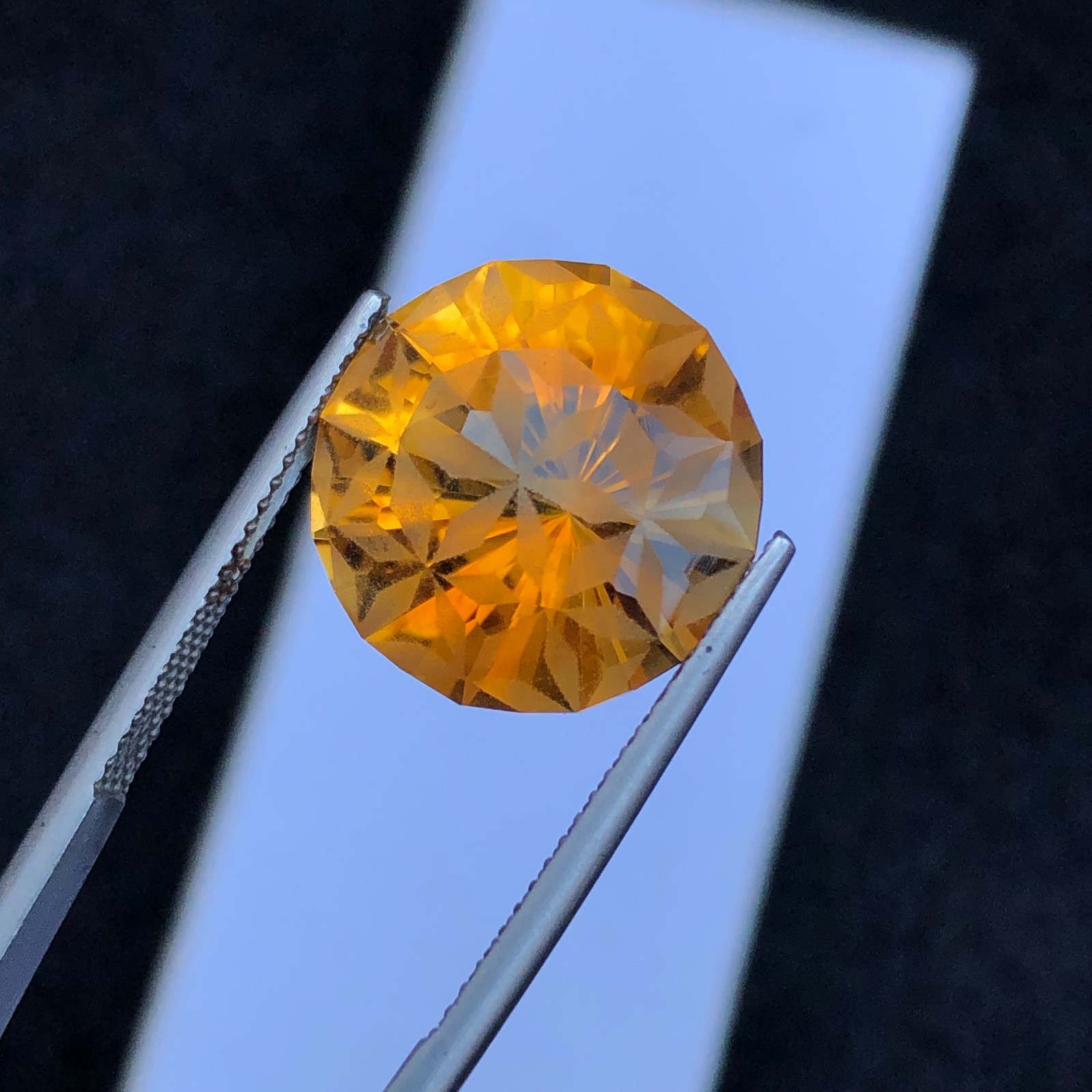 10.65 Ct Top Quality Mandarin Citrine Seed of Flower Shape A+++ Gemstone
