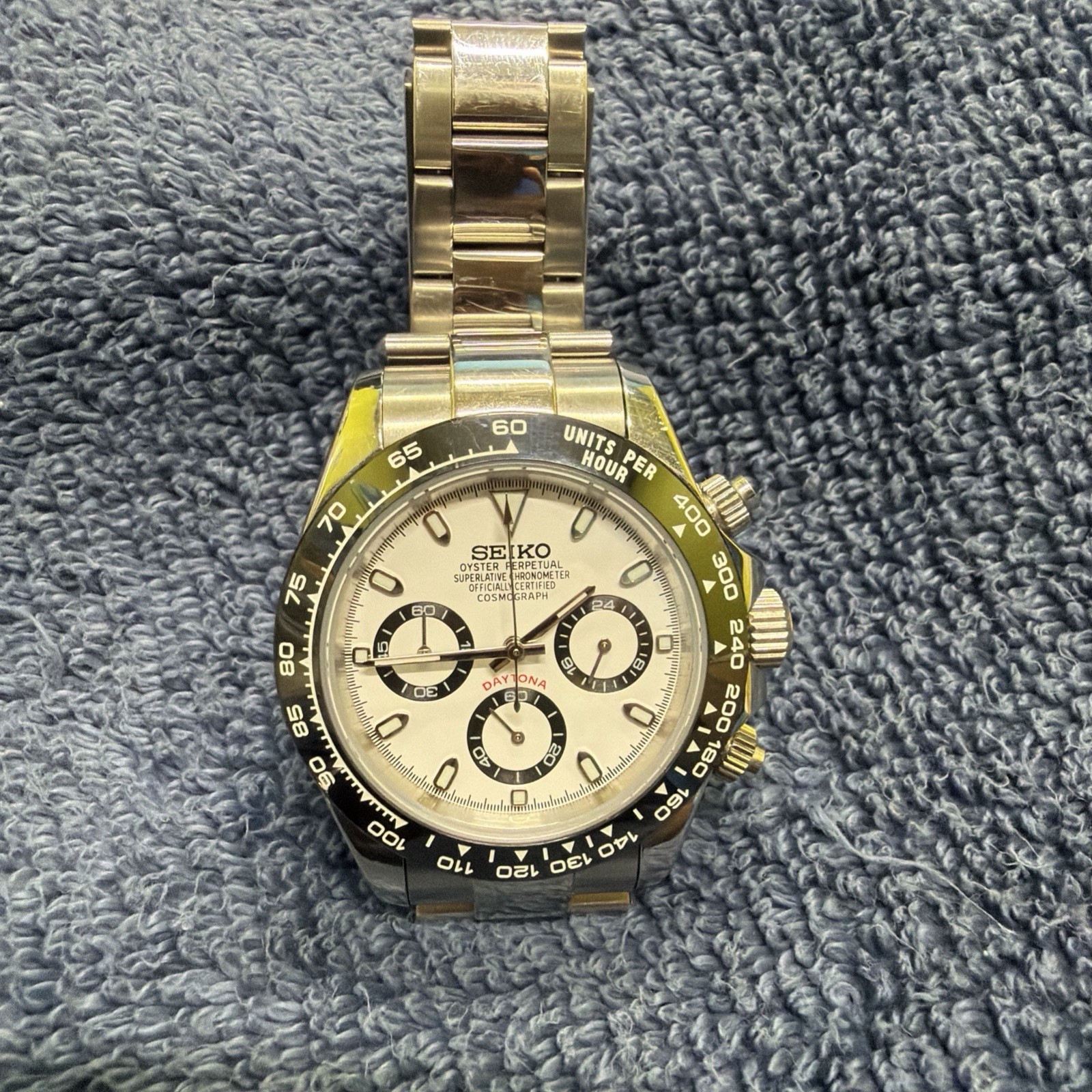 Seiko Chronograph Black White Dial.