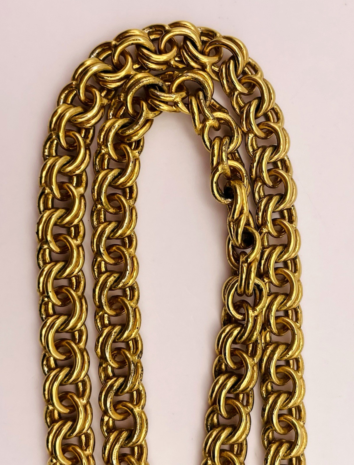 Gold Tone Double Loop Chain Necklace 23″