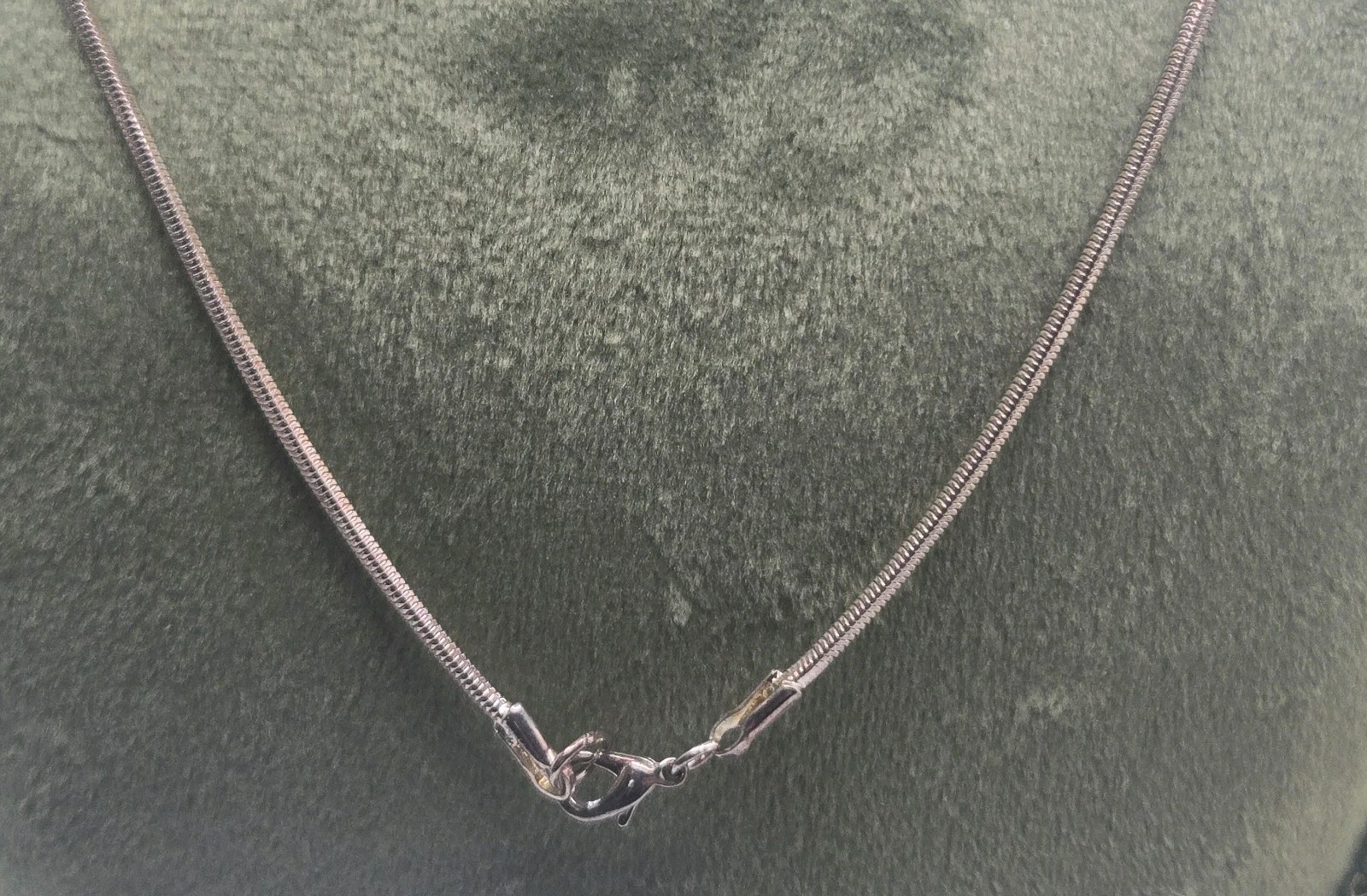Vintage Necklace Curved 3″ Bar Small Pavé-set Stones on Rope Chain • Silver Tone