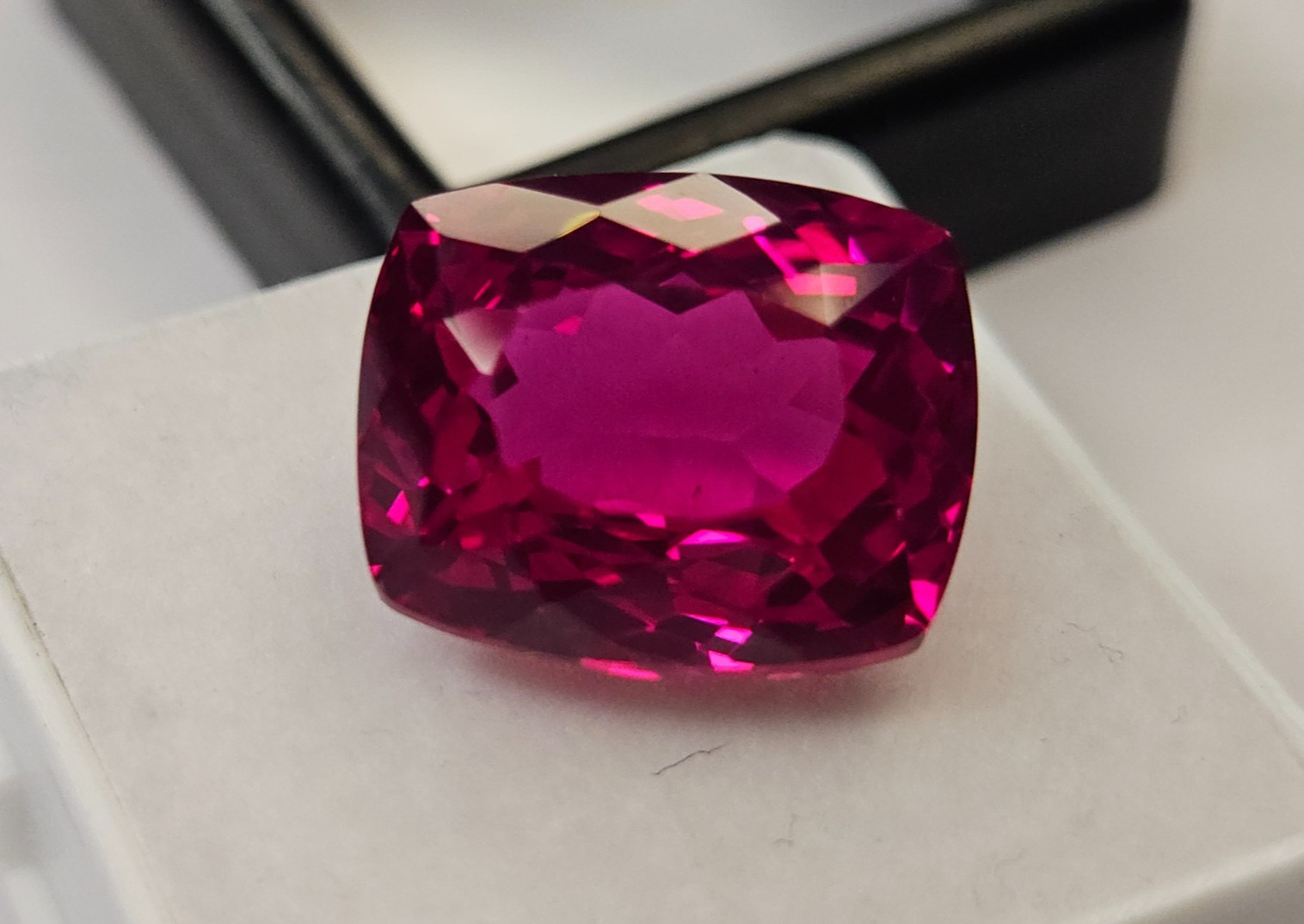 Dark Pink Sapphire Cushion Cut 14+Ct Natural Certified Loose Gemstone