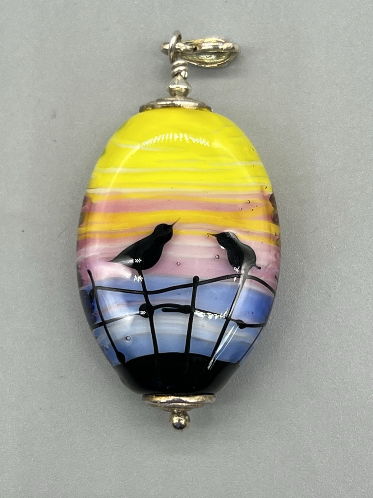 Perle Di Vetro California Hand Made Art Glass 1.75” Pendant Birds on Fence