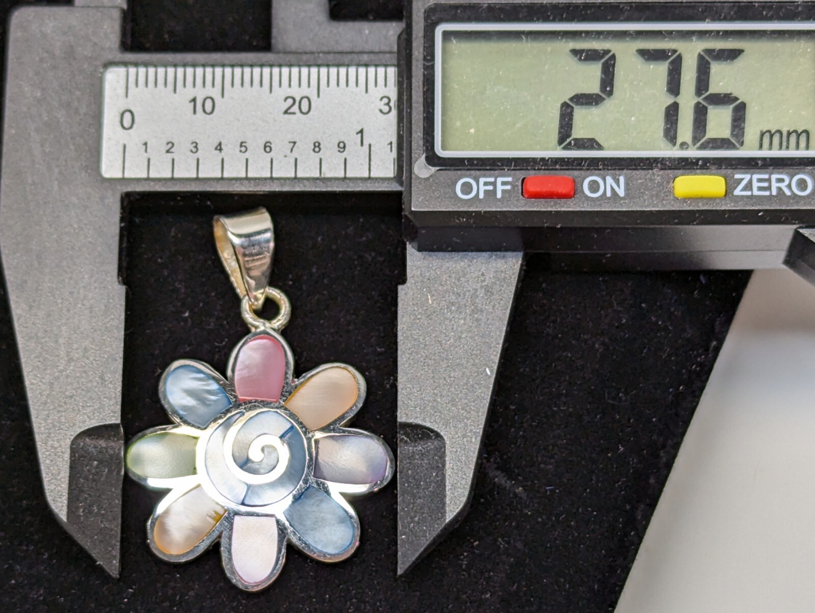 Sterling Silver Pendant With Shell Inlay. Flower With Swirl Design. 8.8 Grams.
