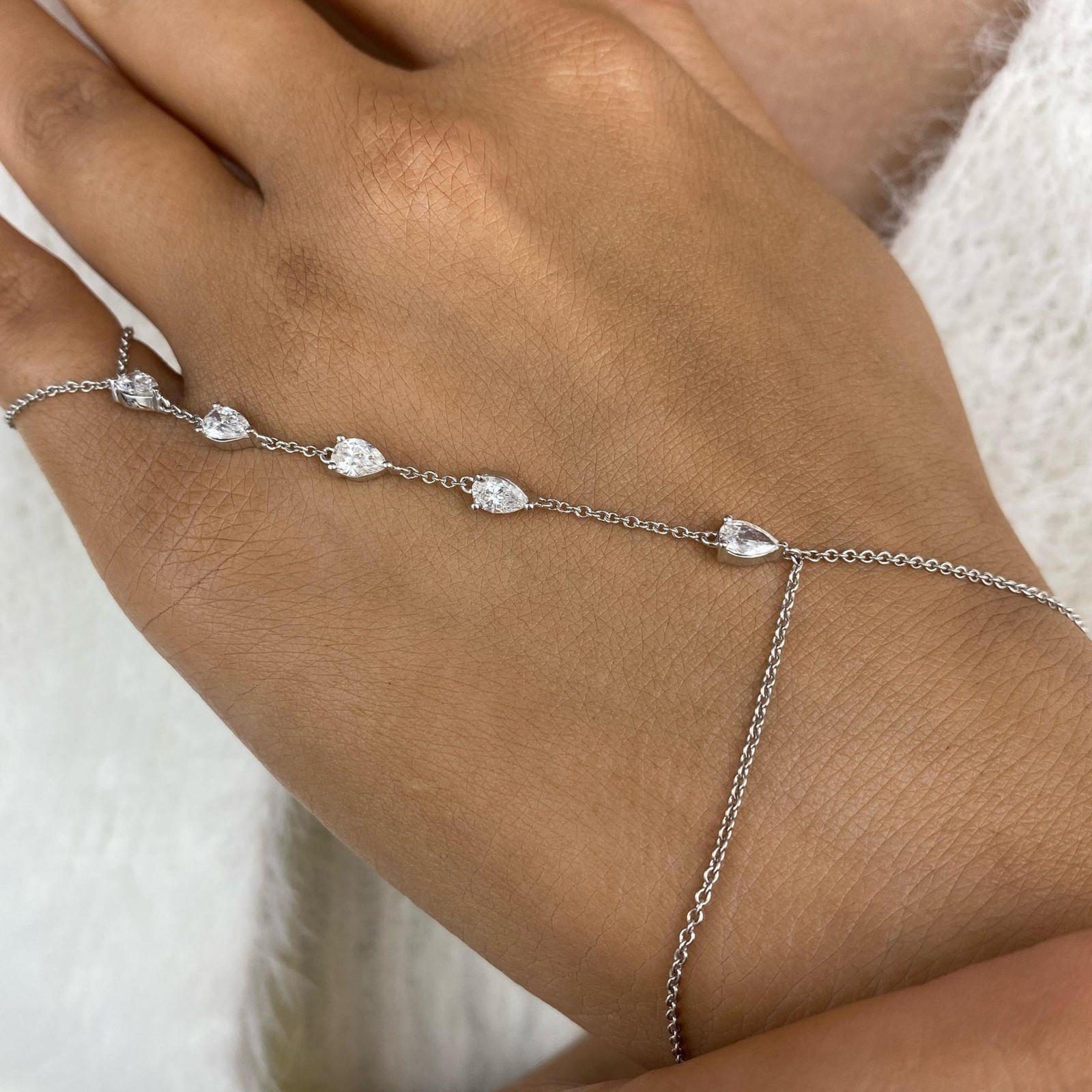 0.9ct TCW Pear Hand Chain Bracelet 14K Solid Gold Lab-grown Diamond F/VS1 GGL