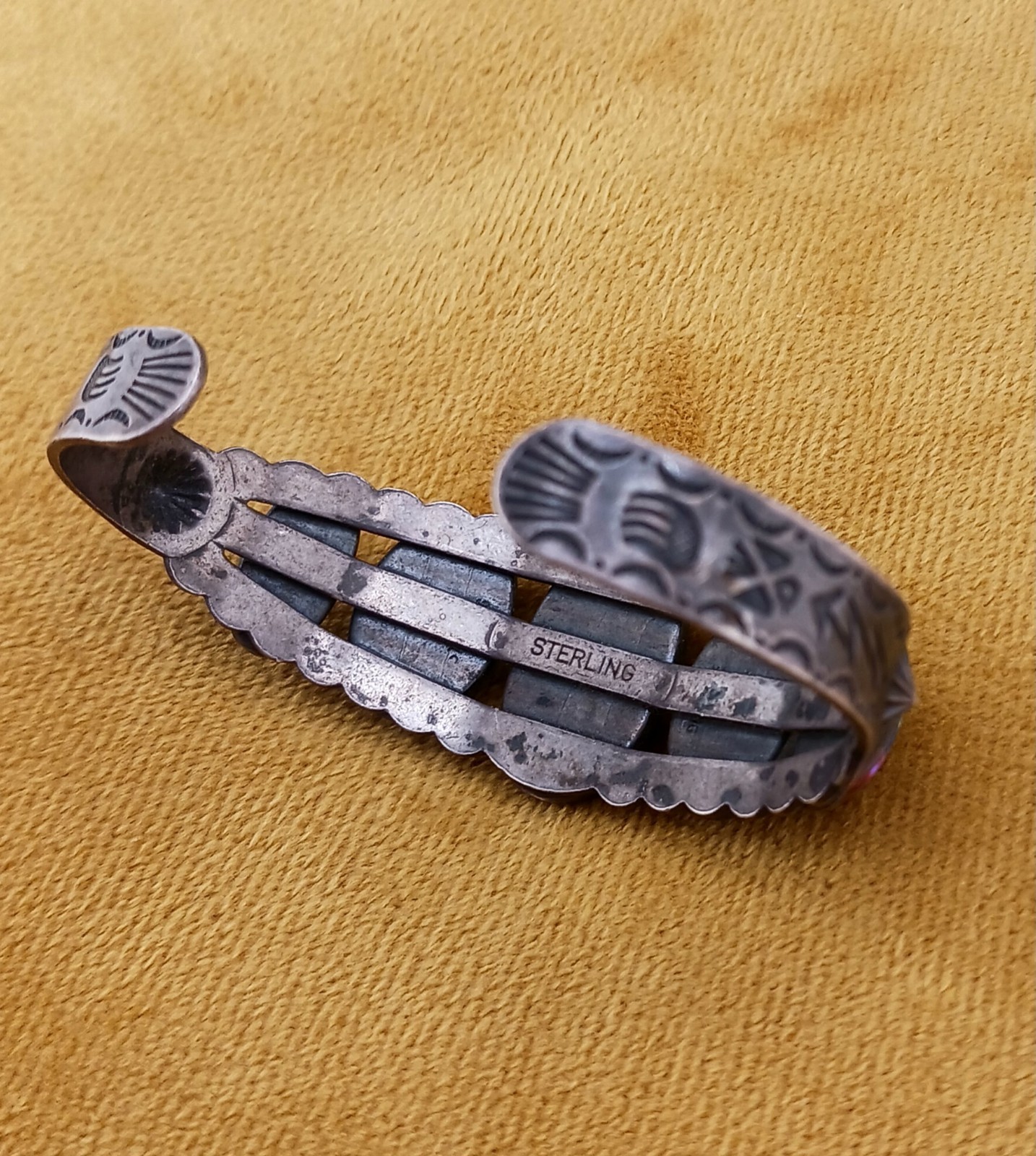 Vintage Navajo Fred Harvey Era Thunderbirds Foil Glass Sterling bracelet