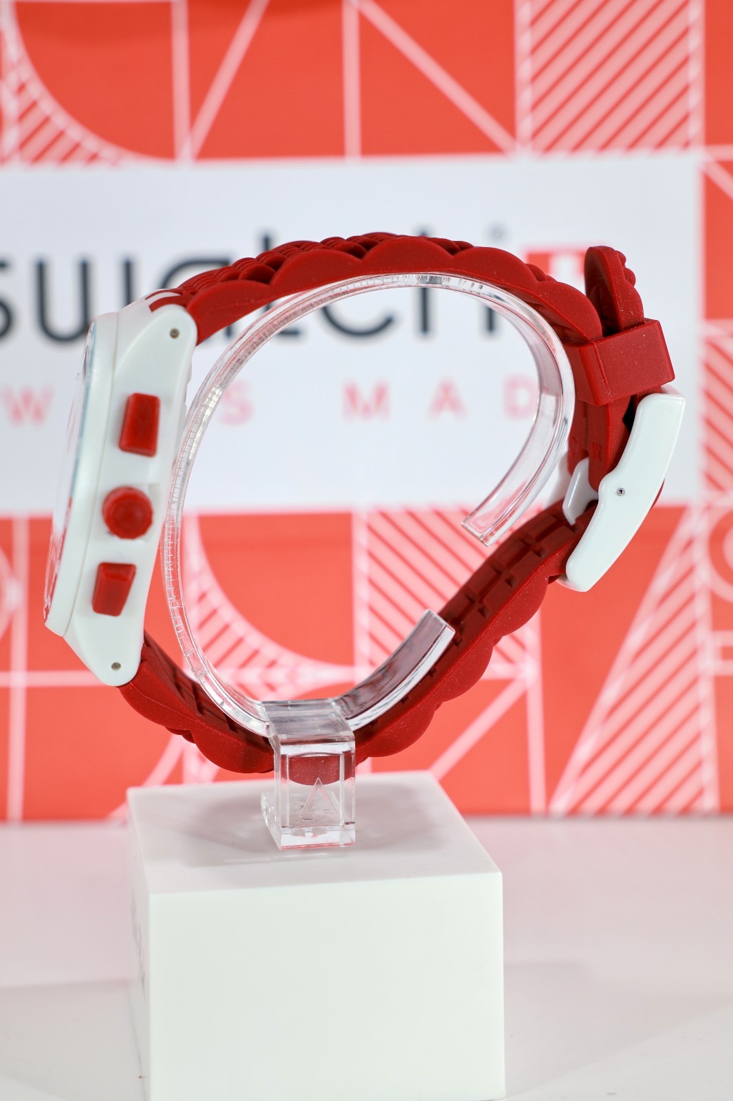 New Limited Swiss Swatch Red Track 42MM Light Gray with Multicolored Point Date