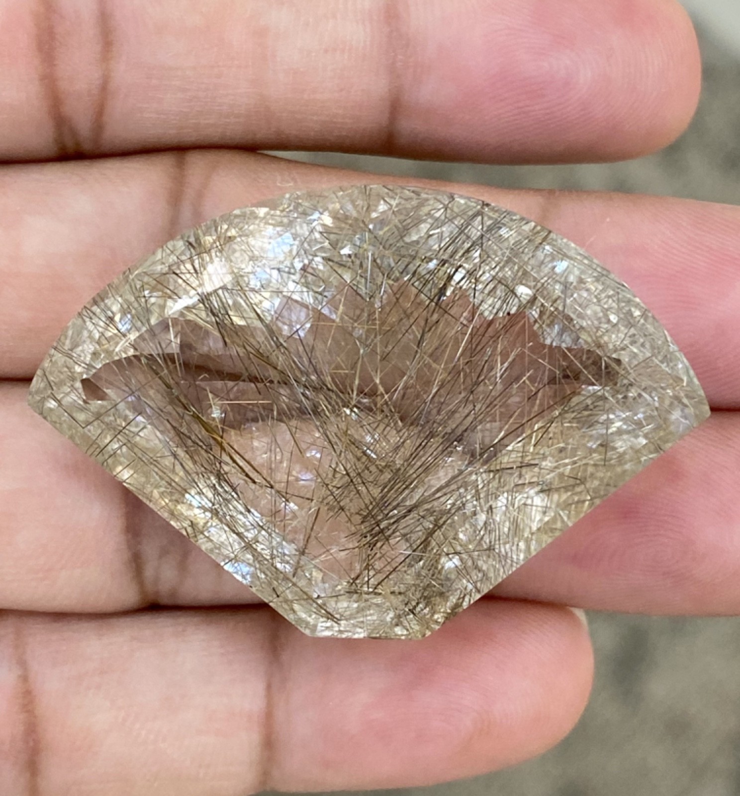 105ct Rare cut Rutile Quartz. Amazing Rutile needles. Fancy cut rutileted quartz