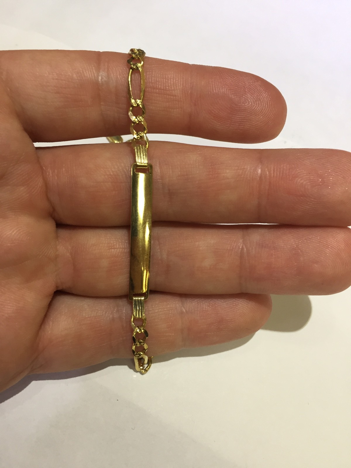 4.90Grams 4.2mm 8 1/4″ Mens/Lady 10k Yellow Gold Diamond Cut Figaro ID Bracelet
