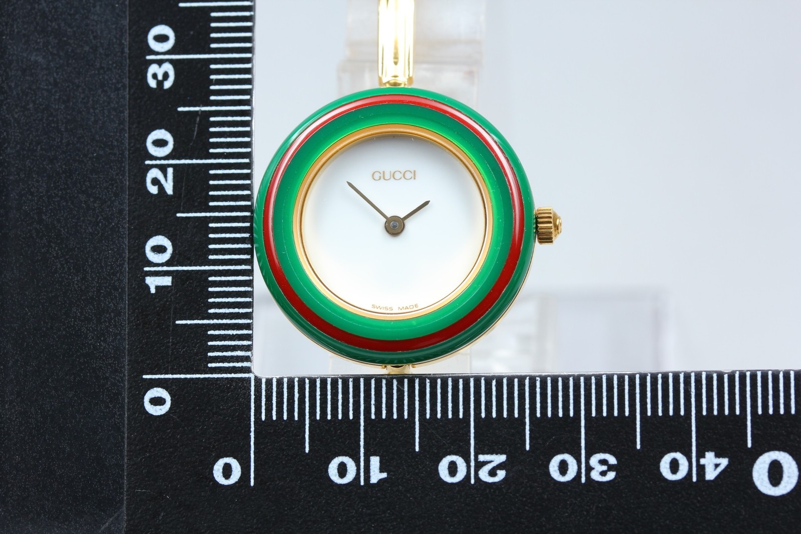 Near MINT GUCCI Change Bezel 11/12.2 12 Colors Qz Ladies Watch From JAPAN w/ Box