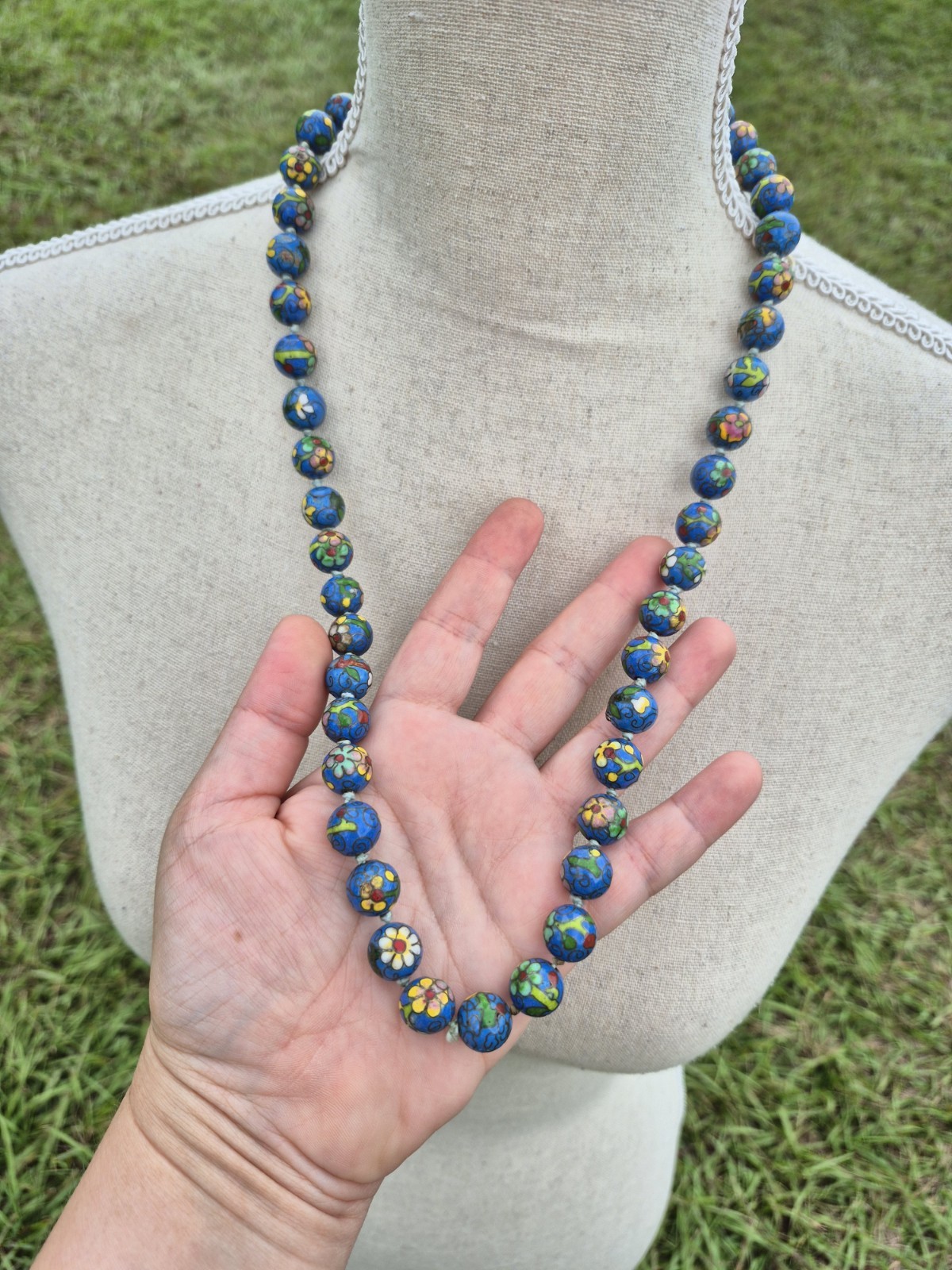 Vintage Blue Floral 26″ Strand Cloisonne Bead Necklace Old Estate Jewelry 12.3mm