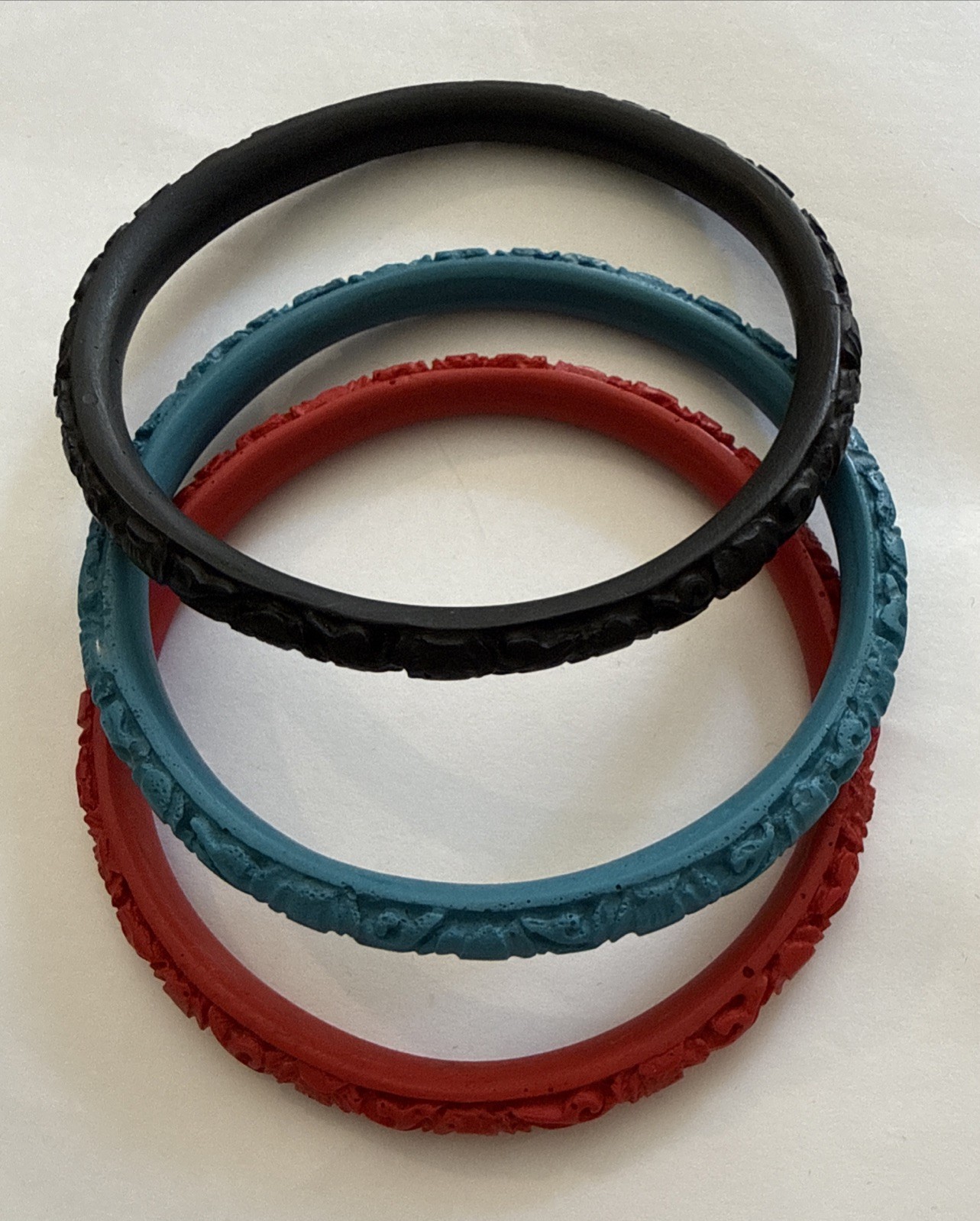 Vintage Chinese Export Faux Cinnabar Carved Resin Bangle Set- 3 Red, Teal, Black