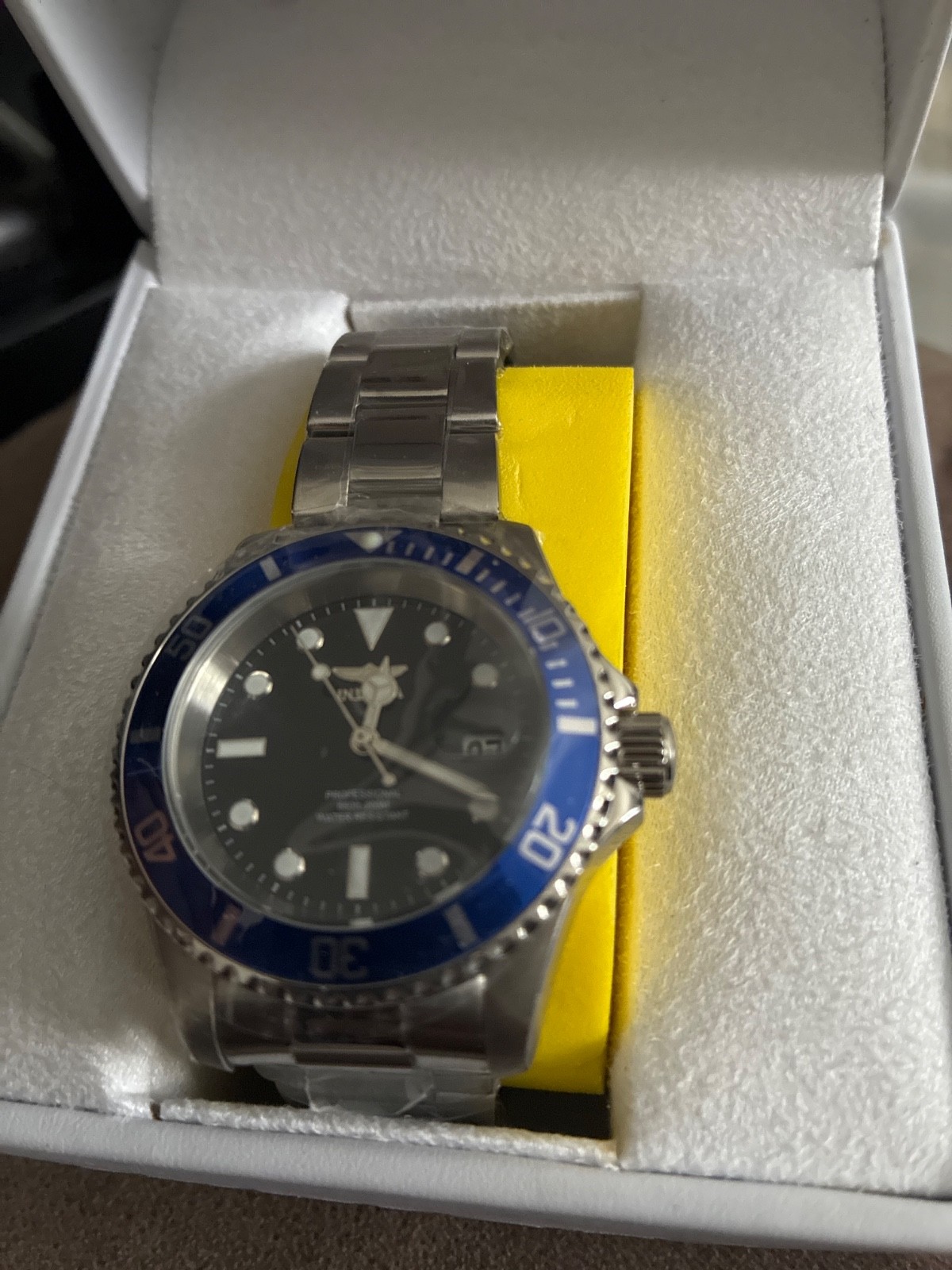 Invicta Pro Diver Men’s Watch 40mm – Blue/Silver