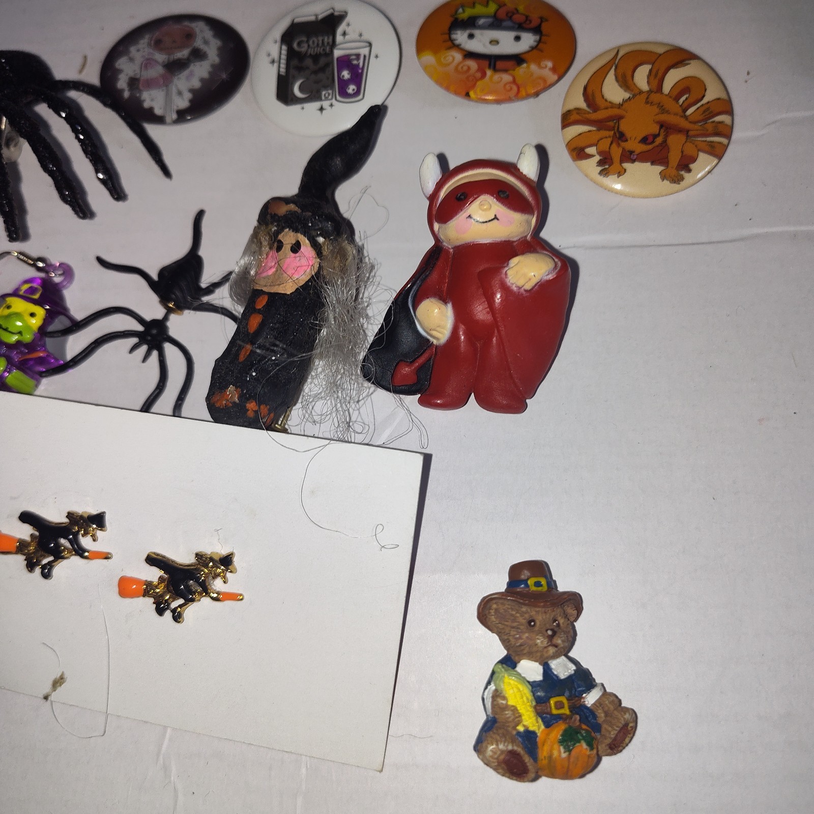 VTG Halloween Jewelry Lot 14pc Mixed Spiders Witches Hallmark Pins Earrings
