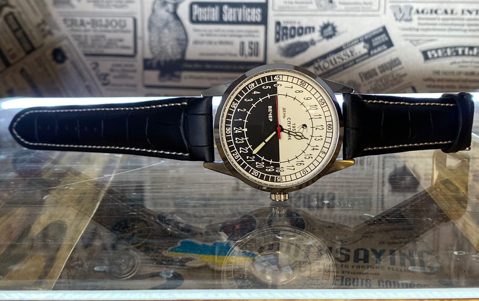 Vintage Watch Raketa 24h Sputnik Mechanical Wrist Men’s Russian Soviet USSR Day