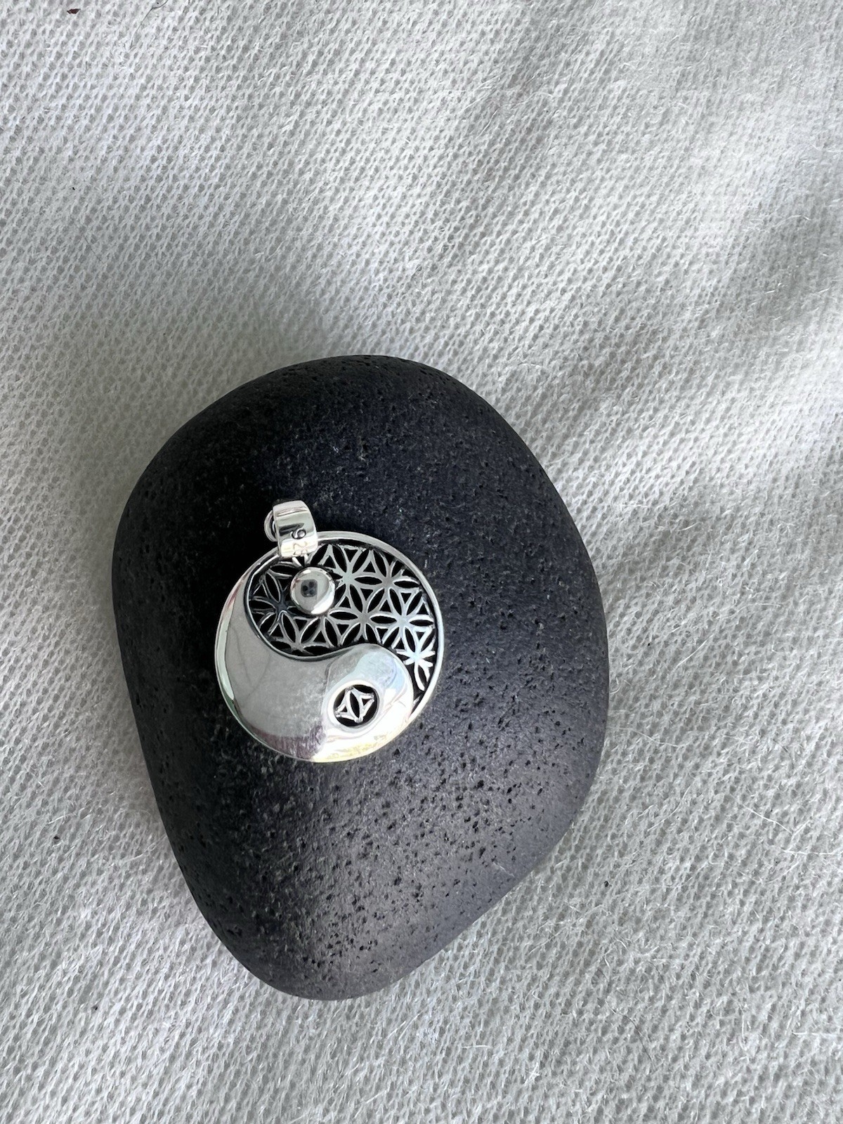 925 NEW Sterling Silver Yin Yang Pendant- Yin and Yang Balance Harmony Libra