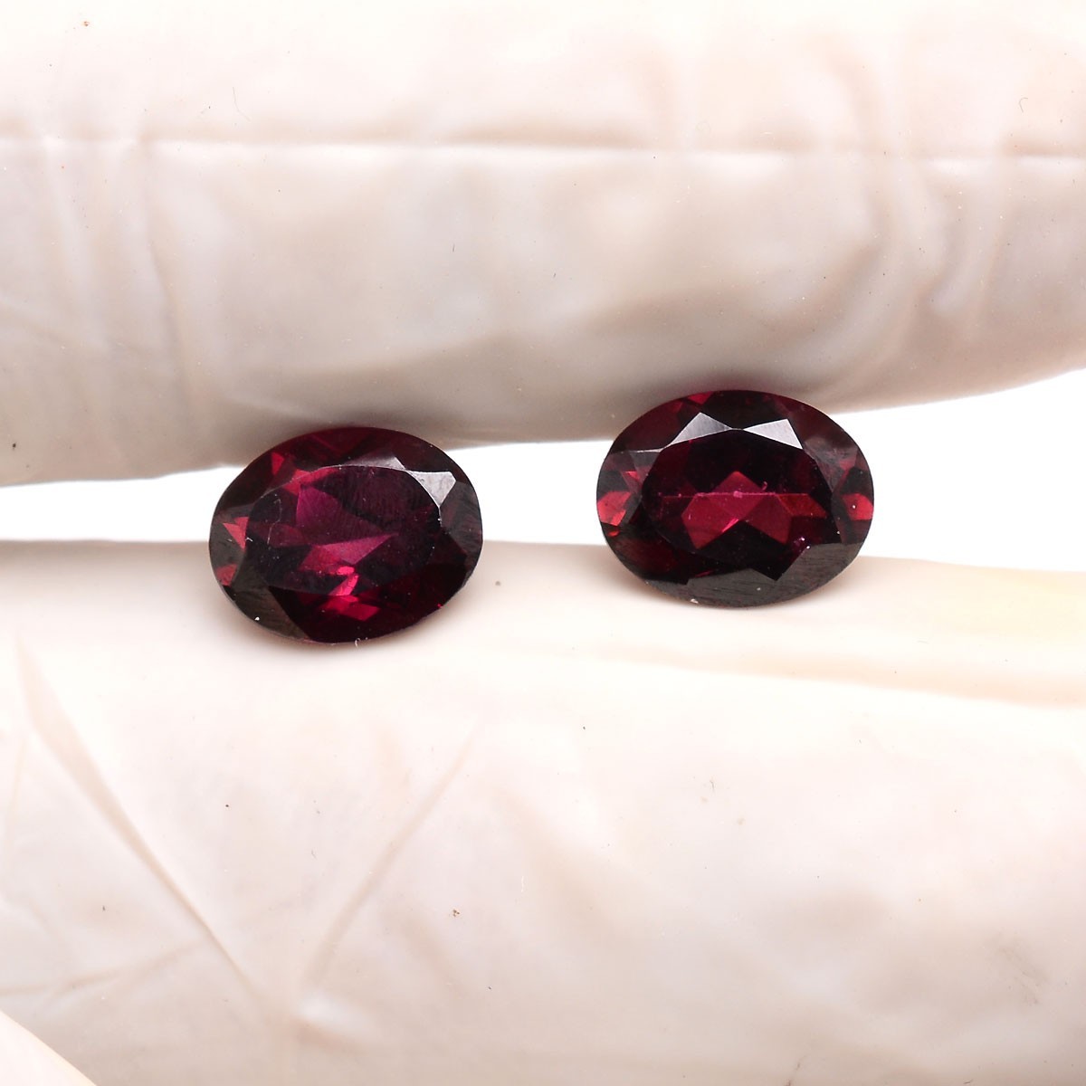 VVS 2 Pcs Natural Rhodolite Garnet Top-Grade 9mmx7mm Oval Cut Loose Gemtones Lot