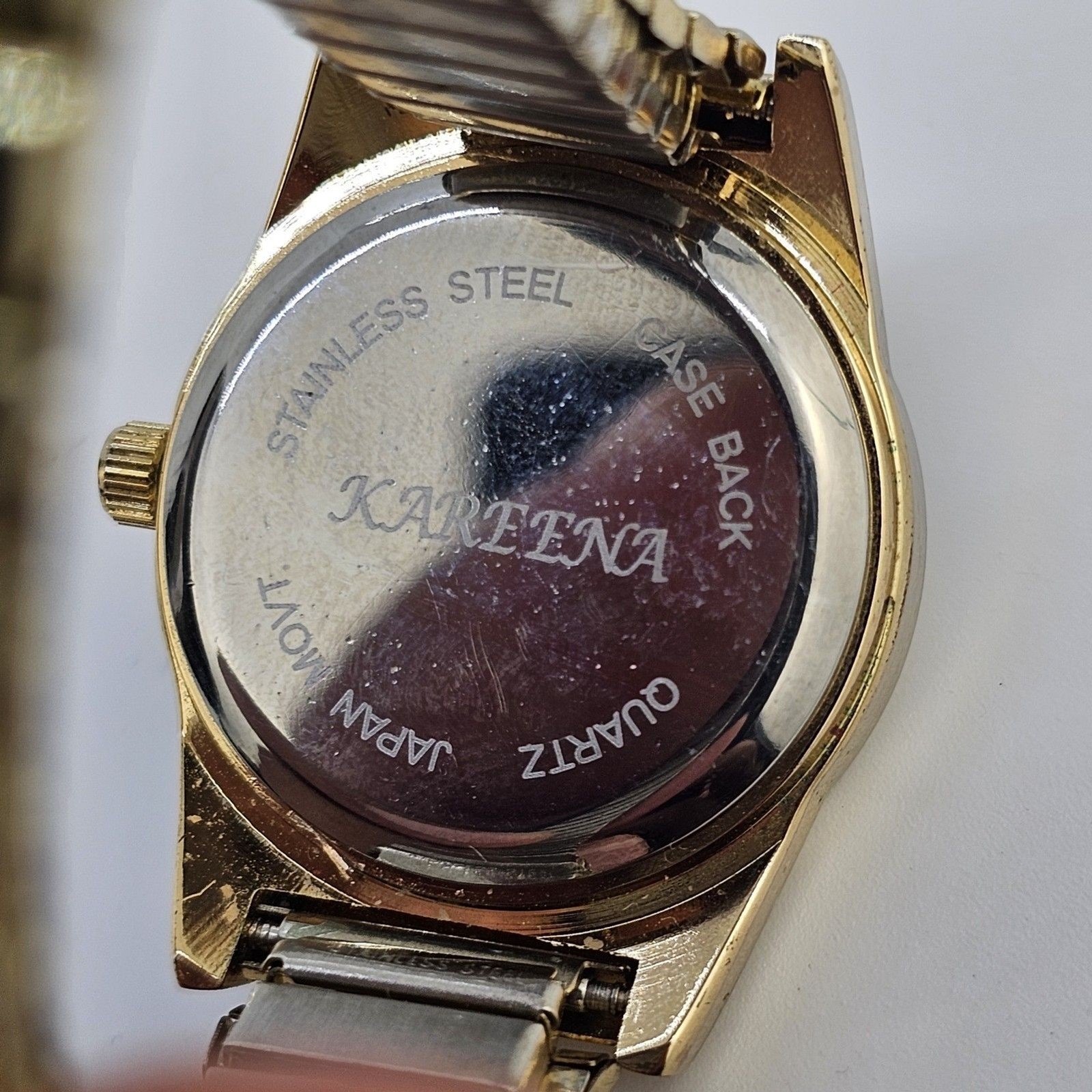 28MM Women’s Watch White Dial Gold Case Expandable Band 6″ New Battery