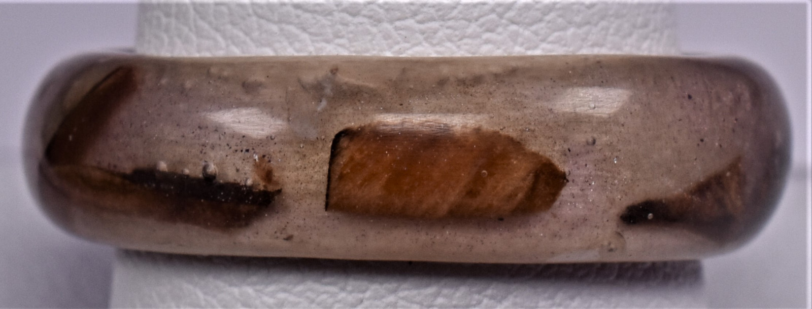 Handcrafted in Oregon by Dee Size 9 Ring Or Myrtle Wood White Ash Liner UV Resin
