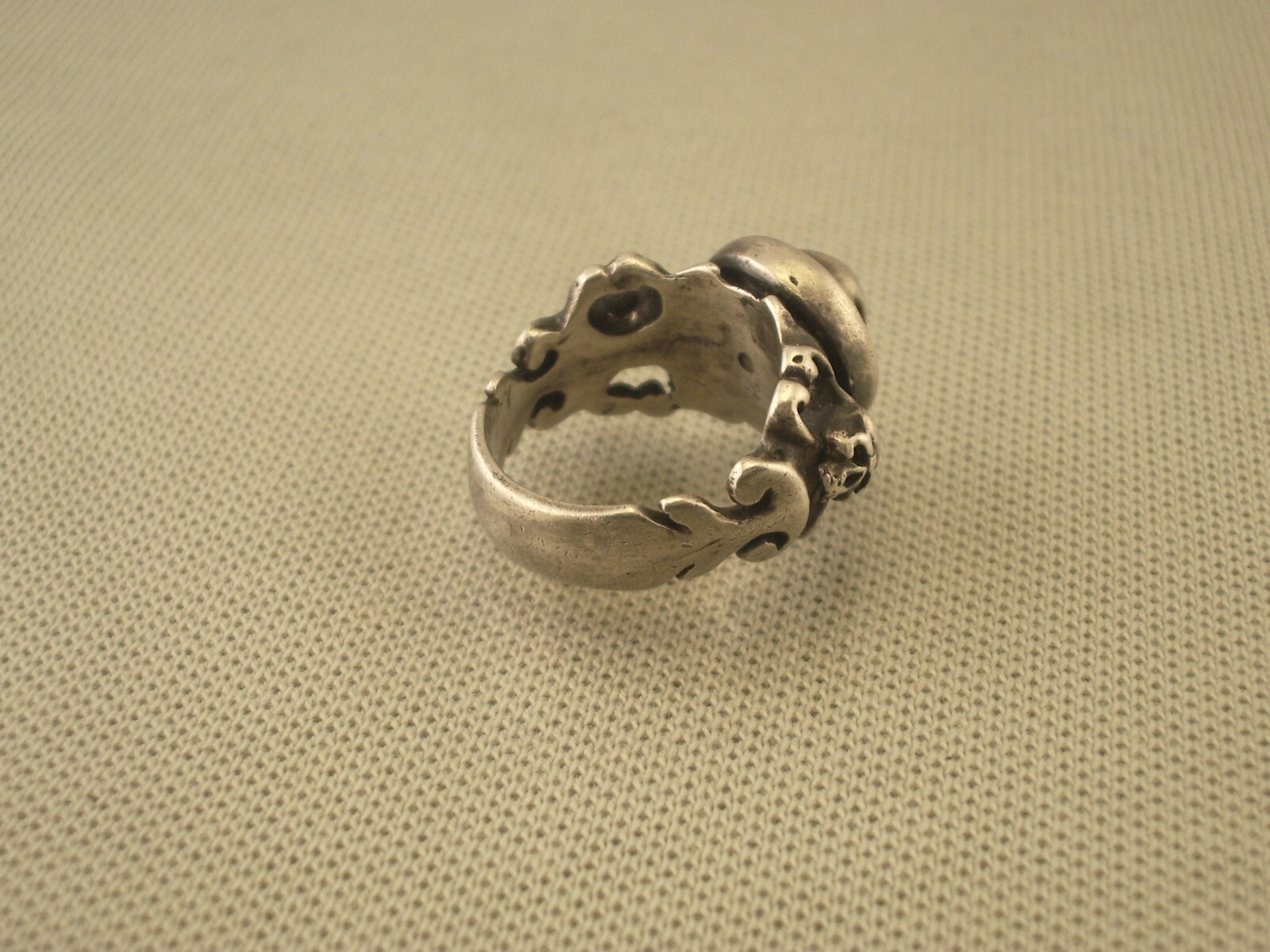 Rare antique silver Memento Mori Skull Ring Size 7.5