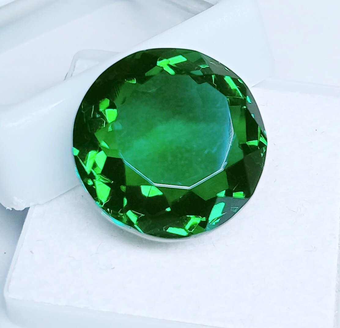 Flawless 17.40 Ct Tourmaline Excellent Green Color Round Shape Loose Gemstone