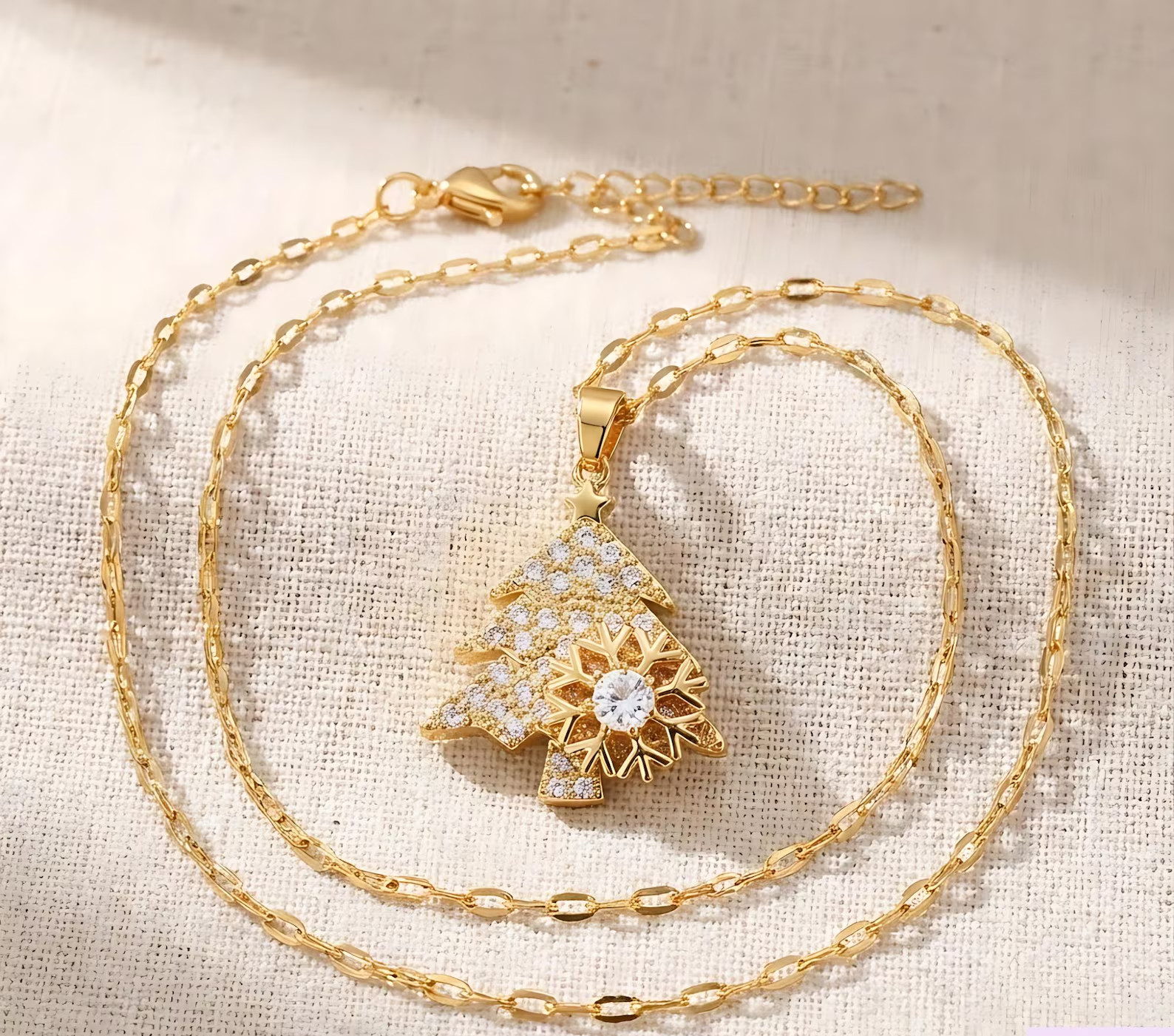2 ct Round Cut Simulated Diamond Christmas Tree Pendant 14K Yellow Gold Plated