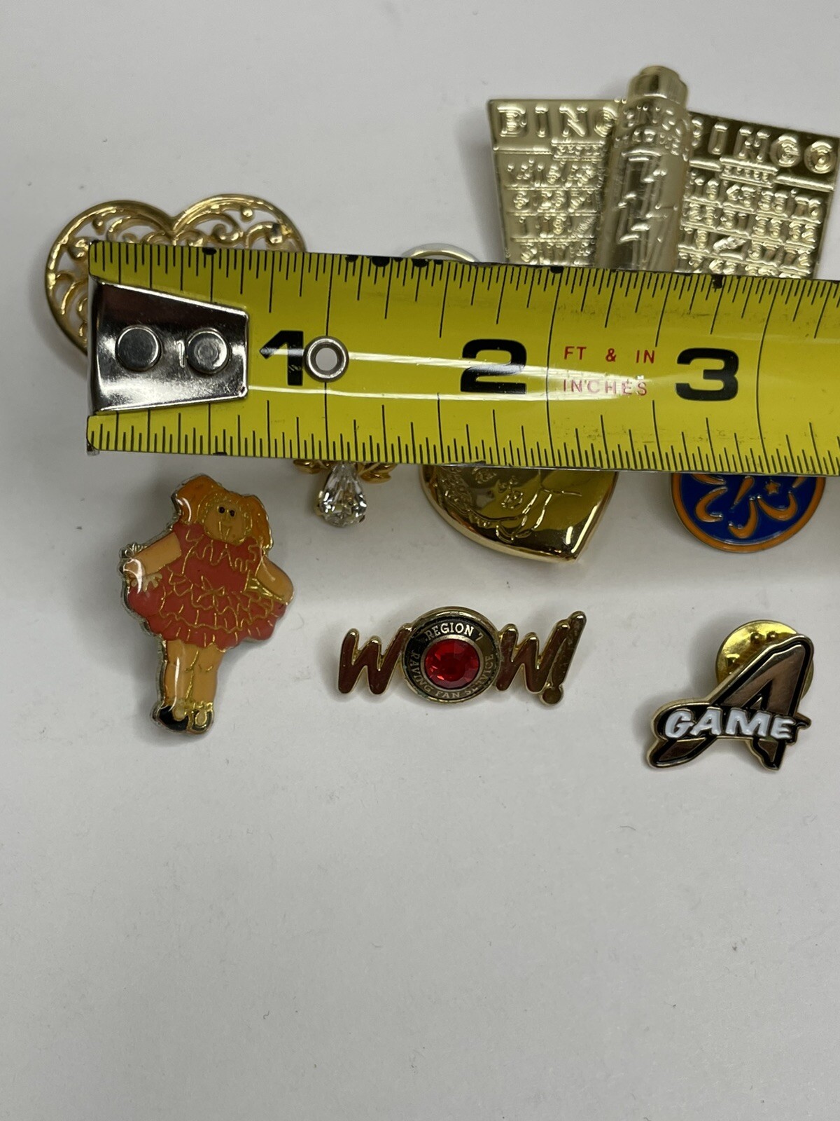 VTG 9 Brooch Pin Lot AJC Bingo Lover Card, Cabbage Patch Doll, Hearts, Angels+