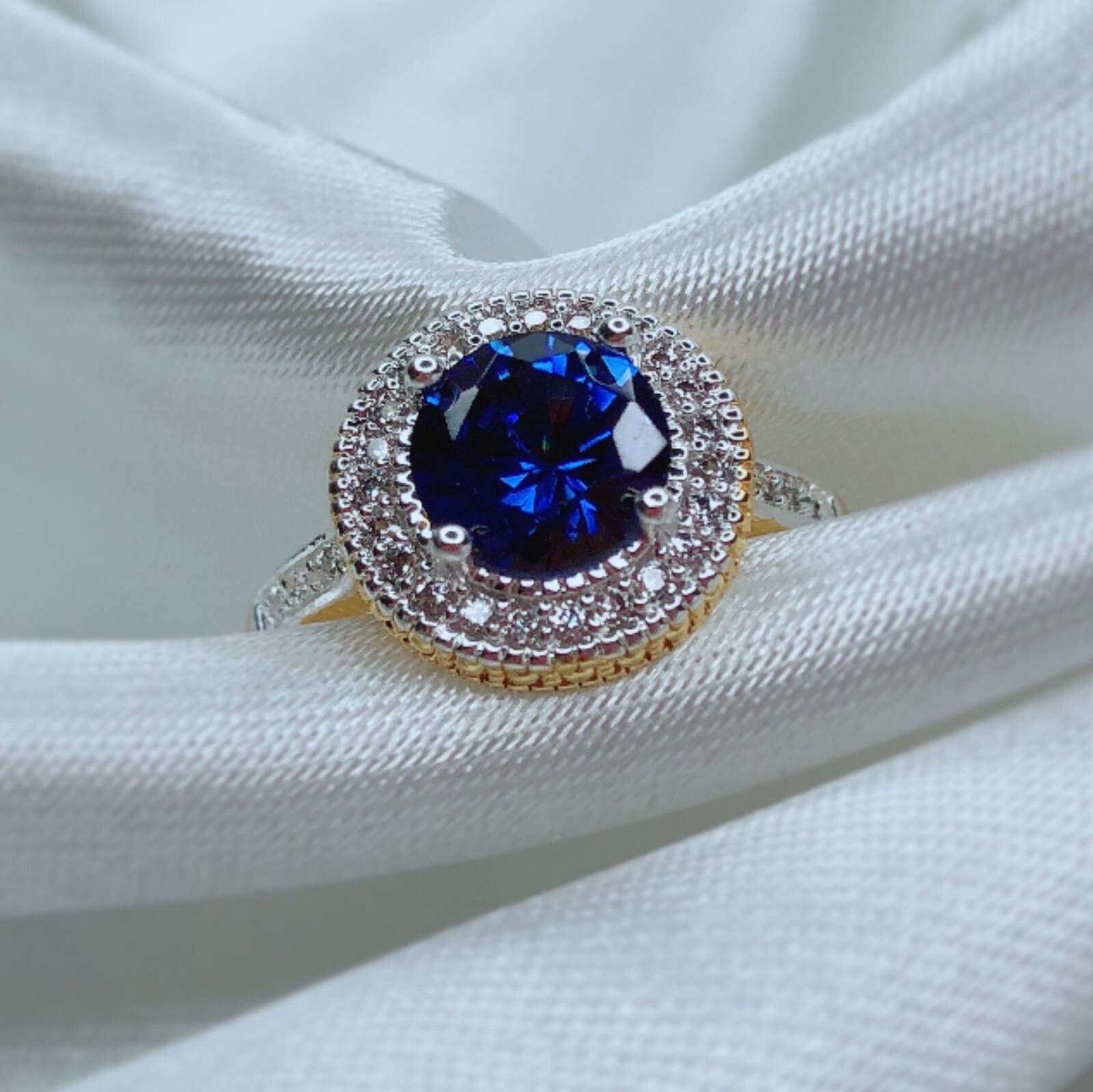  18k Adjustable Gold Blue Diamond Ring Free UK Delivery New